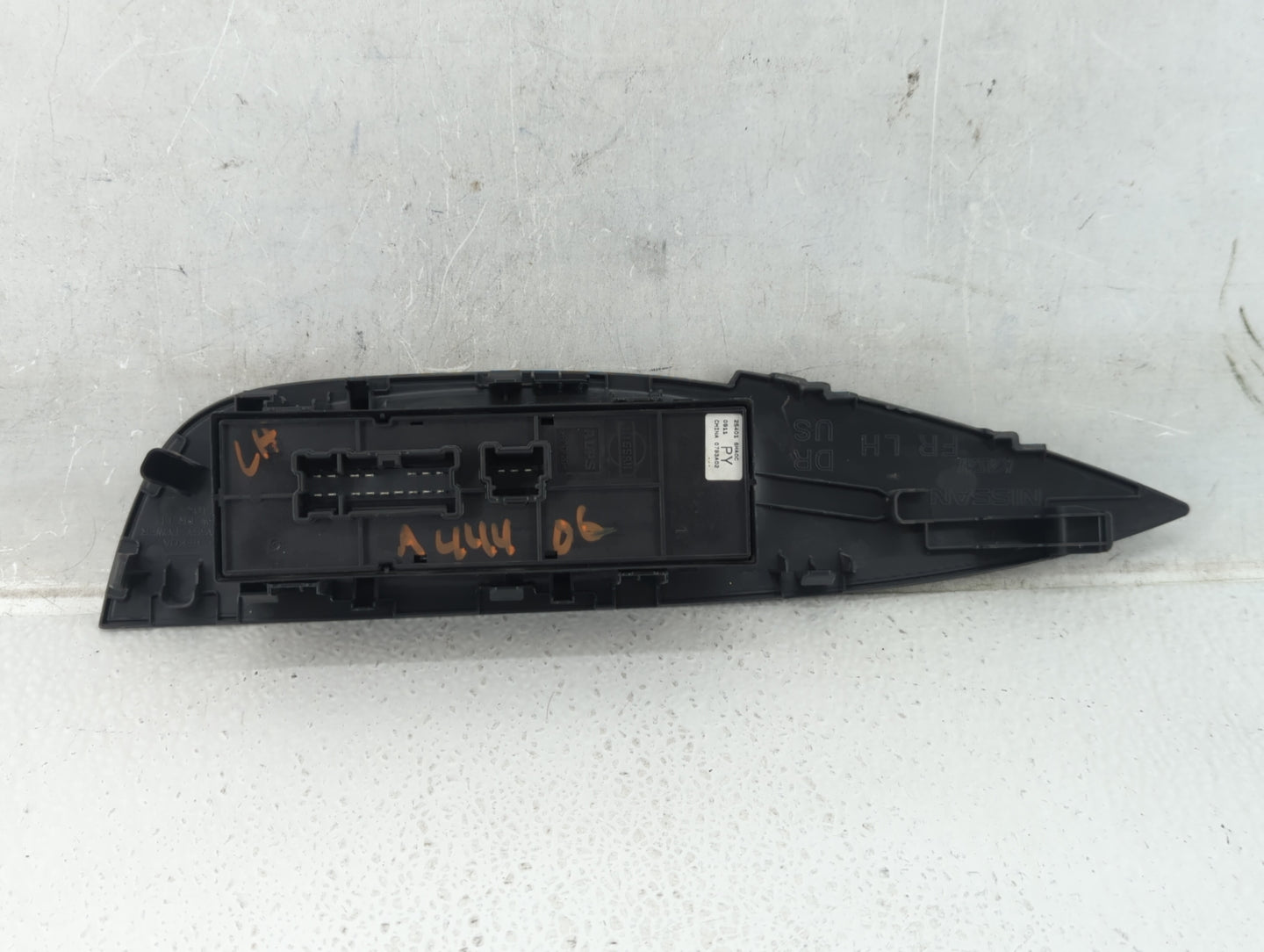 2017-2022 Nissan Rogue Sport Master Power Window Switch Replacement Driver Side Left P/N:25401 6MA0C Fits OEM Used Auto Part