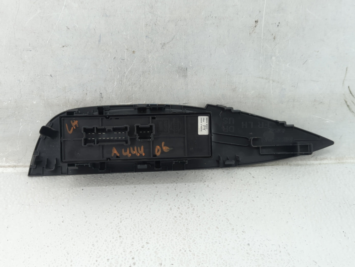 2017-2022 Nissan Rogue Sport Master Power Window Switch Replacement Driver Side Left P/N:25401 6MA0C Fits OEM Used Auto Part