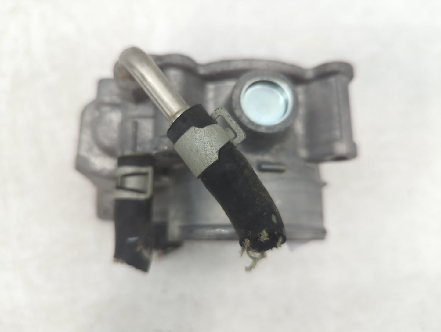 2018-2022 Nissan Rogue Sport Throttle Body P/N:B1069 4BA60-01 F Fits Fits 2018 2019 2020 2021 2022 OEM Used Auto Parts - Oem