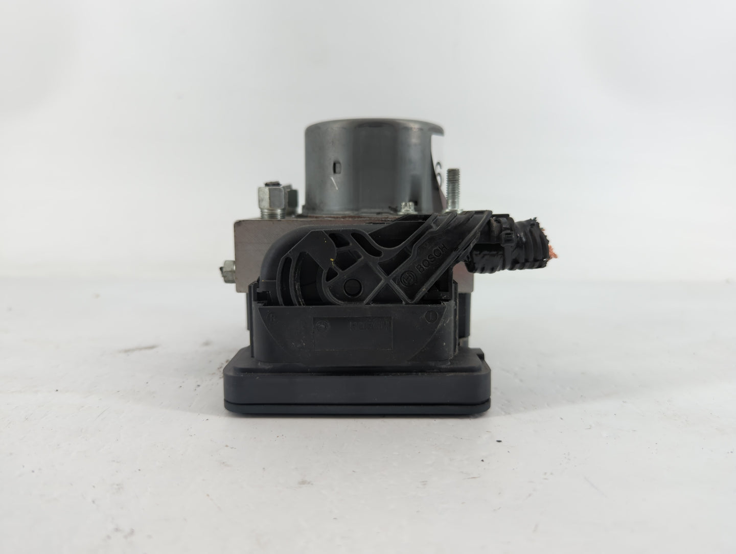 2019-2021 Nissan Rogue Sport ABS Pump Control Module Replacement P/N:47660 6MT0A Fits Fits 2019 2020 2021 OEM Used Auto Part