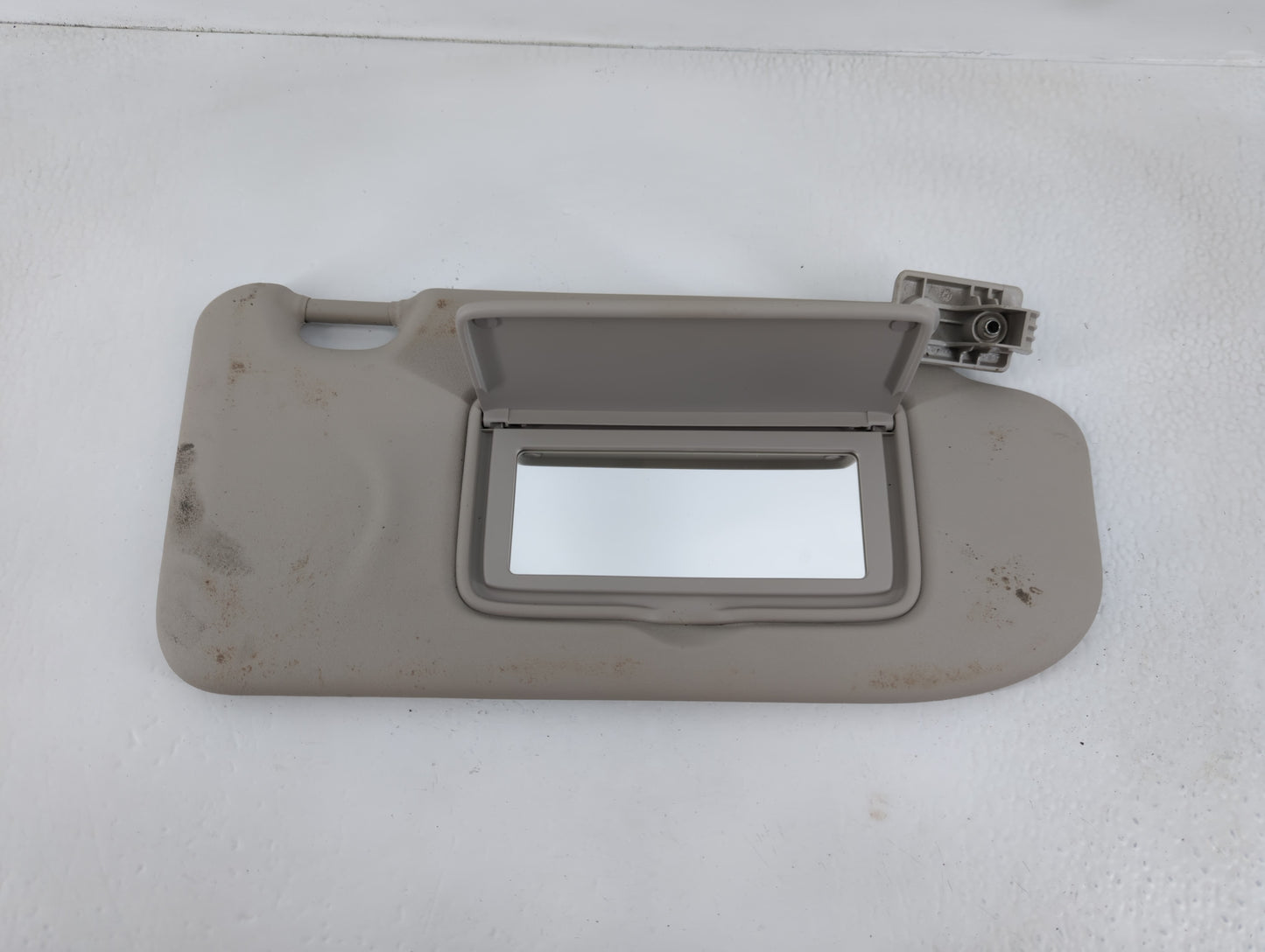 2019-2022 Nissan Rogue Sport Sun Visor Shade Replacement Passenger Right Mirror Fits Fits 2019 2020 2021 2022 OEM Used Auto 