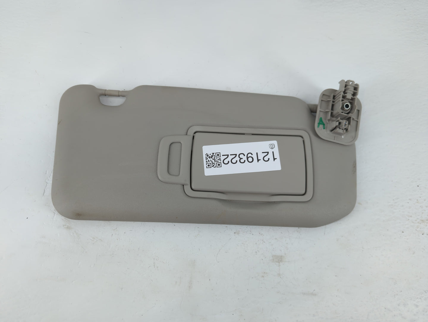 2020-2022 Nissan Sentra Sun Visor Shade Replacement Passenger Right Mirror Fits Fits 2020 2021 2022 OEM Used Auto Parts - Oe