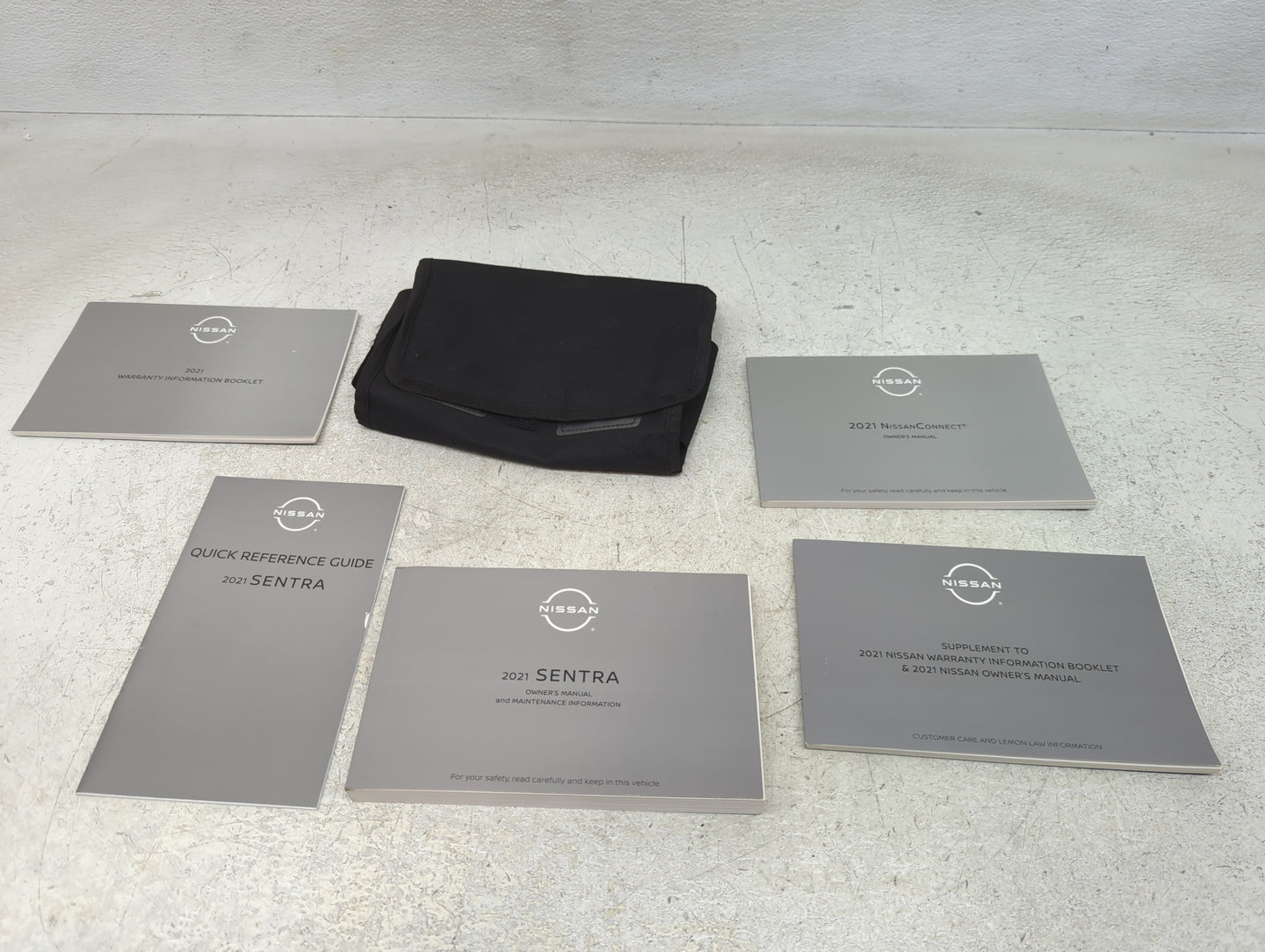 2021 Nissan Sentra Owners Manual Book Guide P/N:OM21EM-0B18U0 OEM Used Auto Parts - Oemusedautoparts1.com