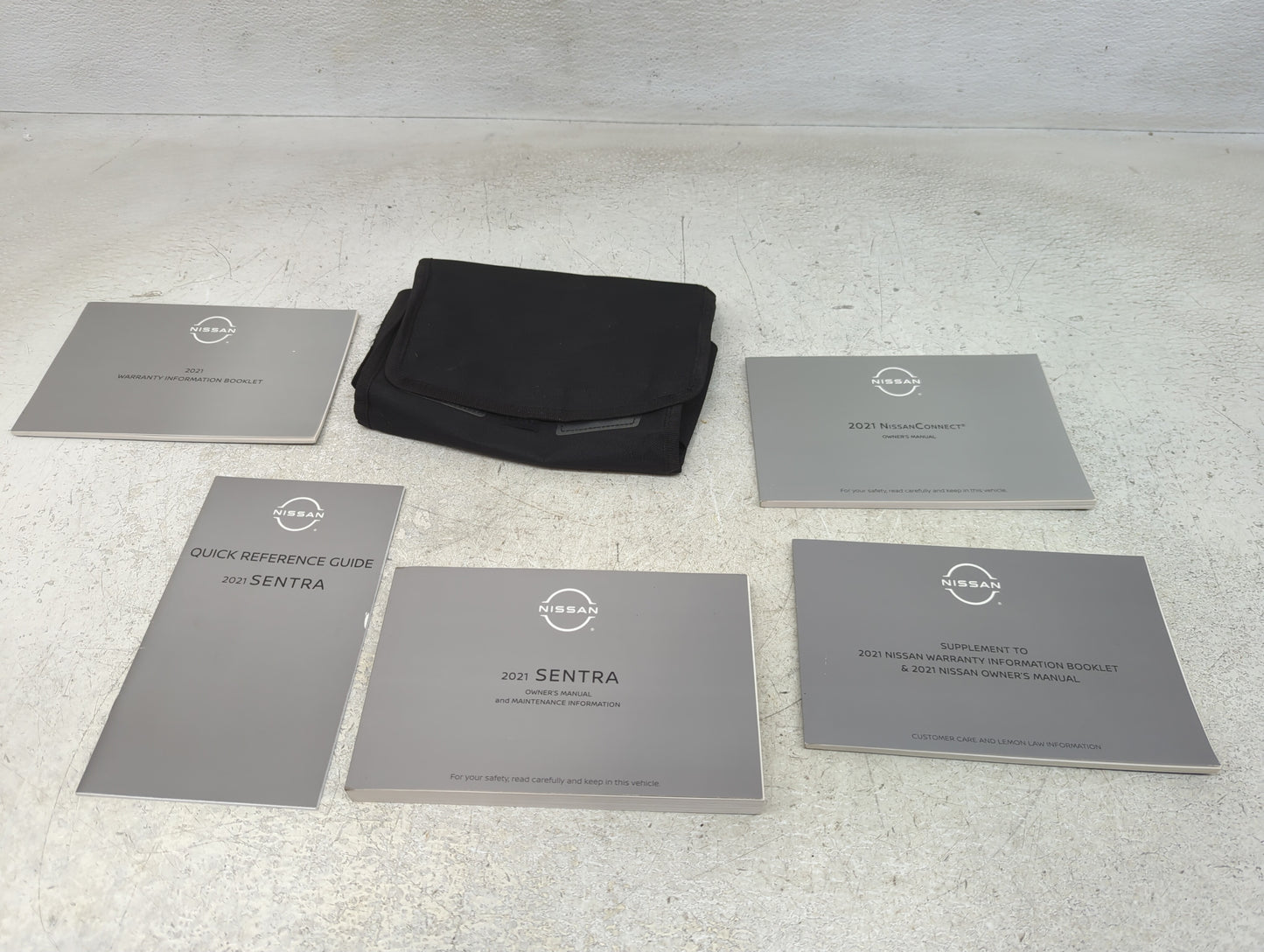 2021 Nissan Sentra Owners Manual Book Guide P/N:OM21EM-0B18U0 OEM Used Auto Parts - Oemusedautoparts1.com