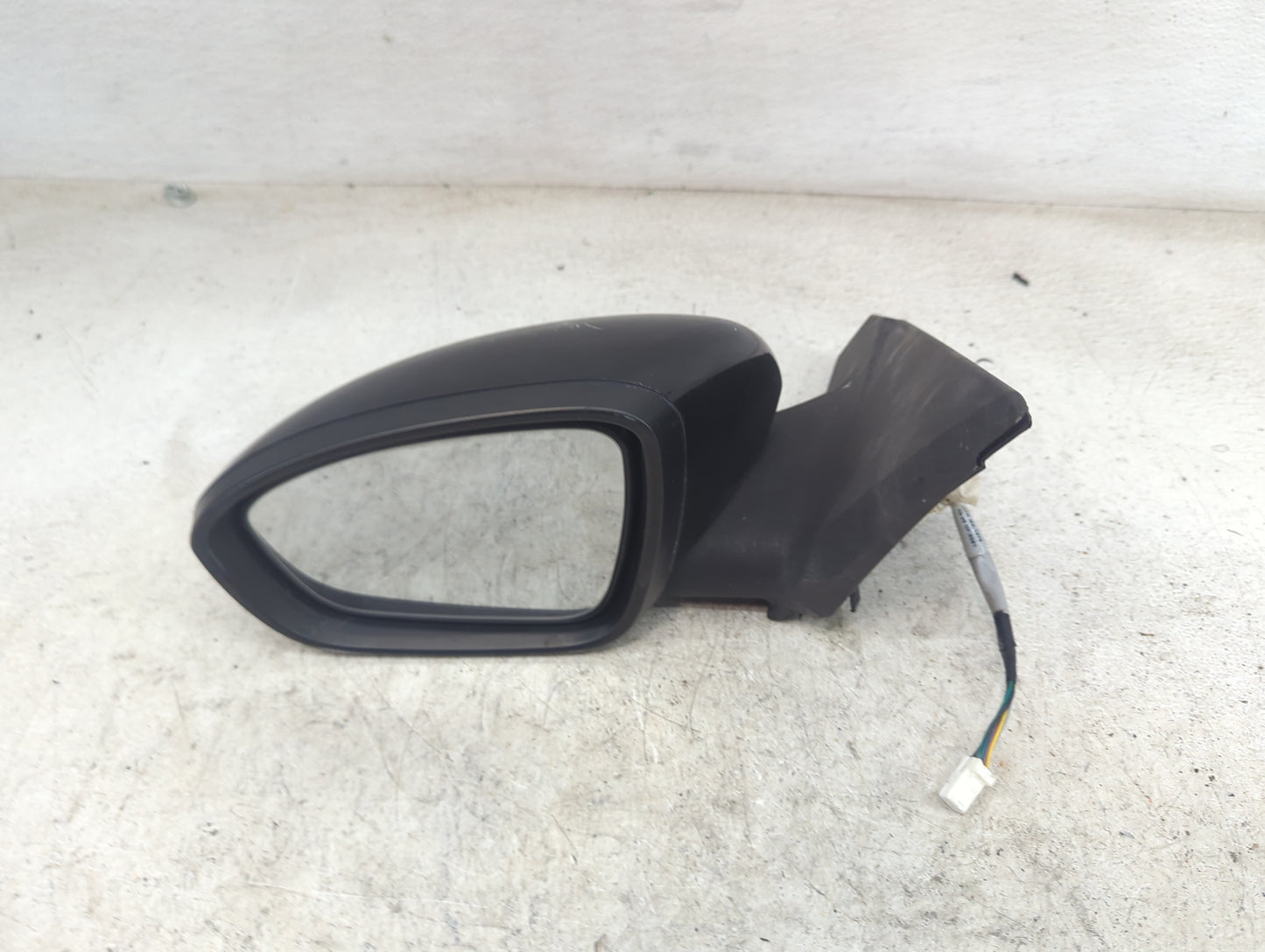 2021 Nissan Sentra Driver Side View Mirror - Left Door Mirror OEM Used - Oemusedautoparts1.com