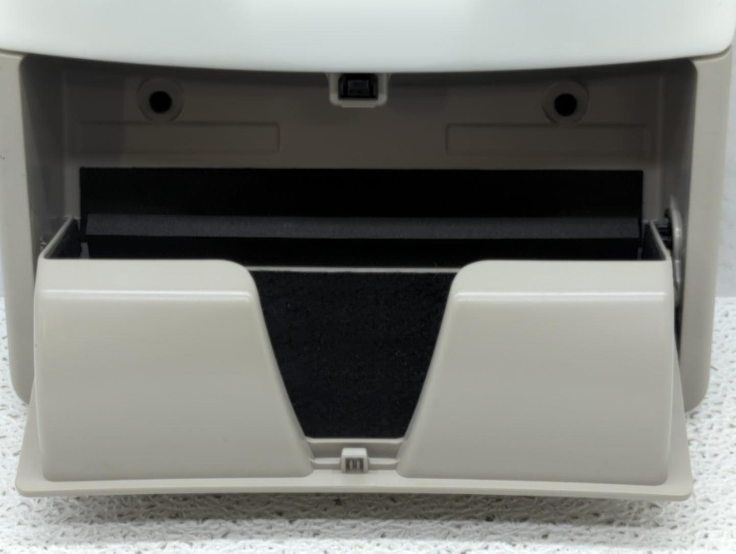2020-2022 Nissan Sentra Center Console Armrest Cover Lid - Oemusedautoparts1.com