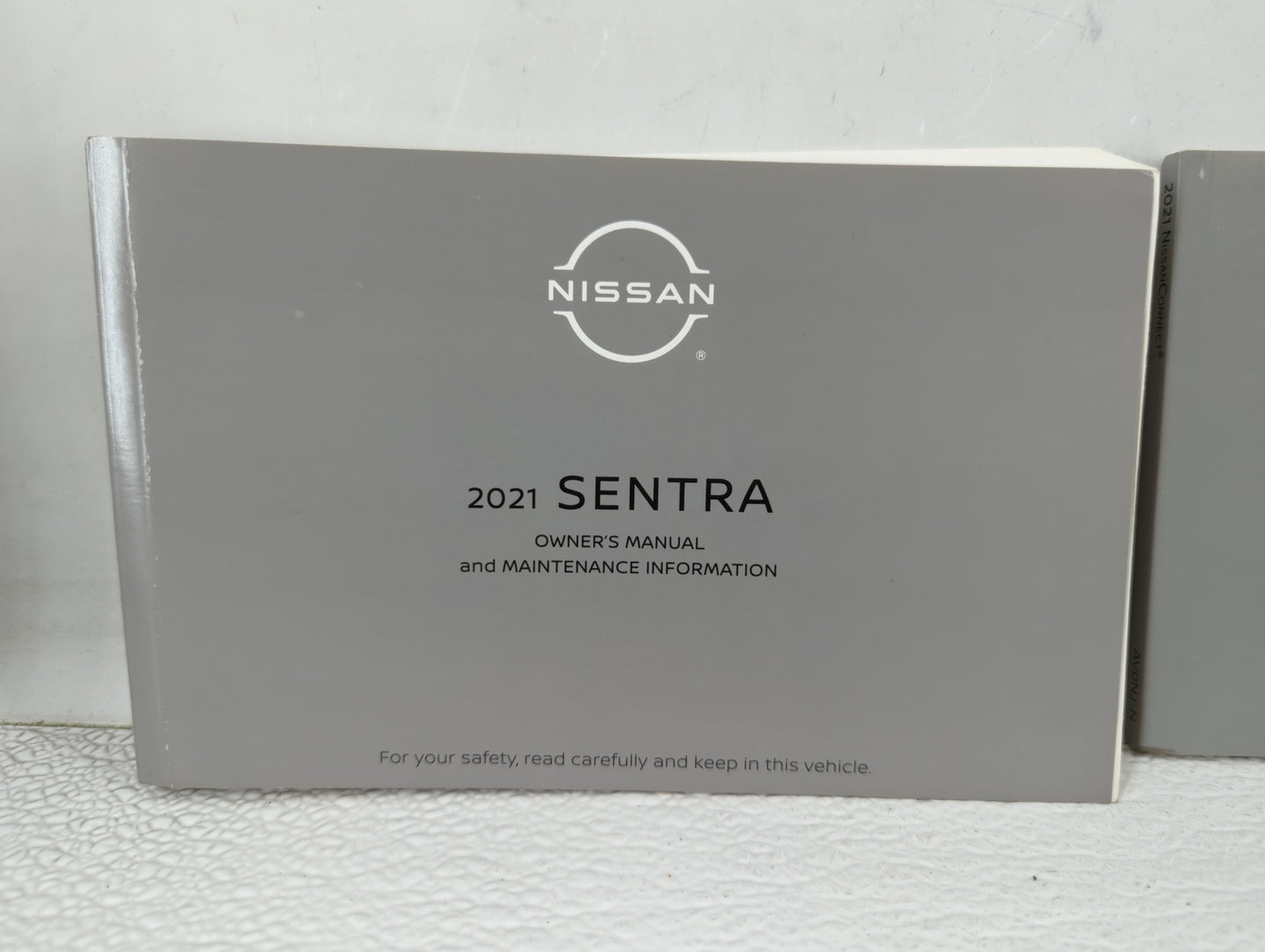 2021 Nissan Sentra Owners Manual Book Guide P/N:0M21EM 0B18U0 OEM Used Auto Parts - Oemusedautoparts1.com