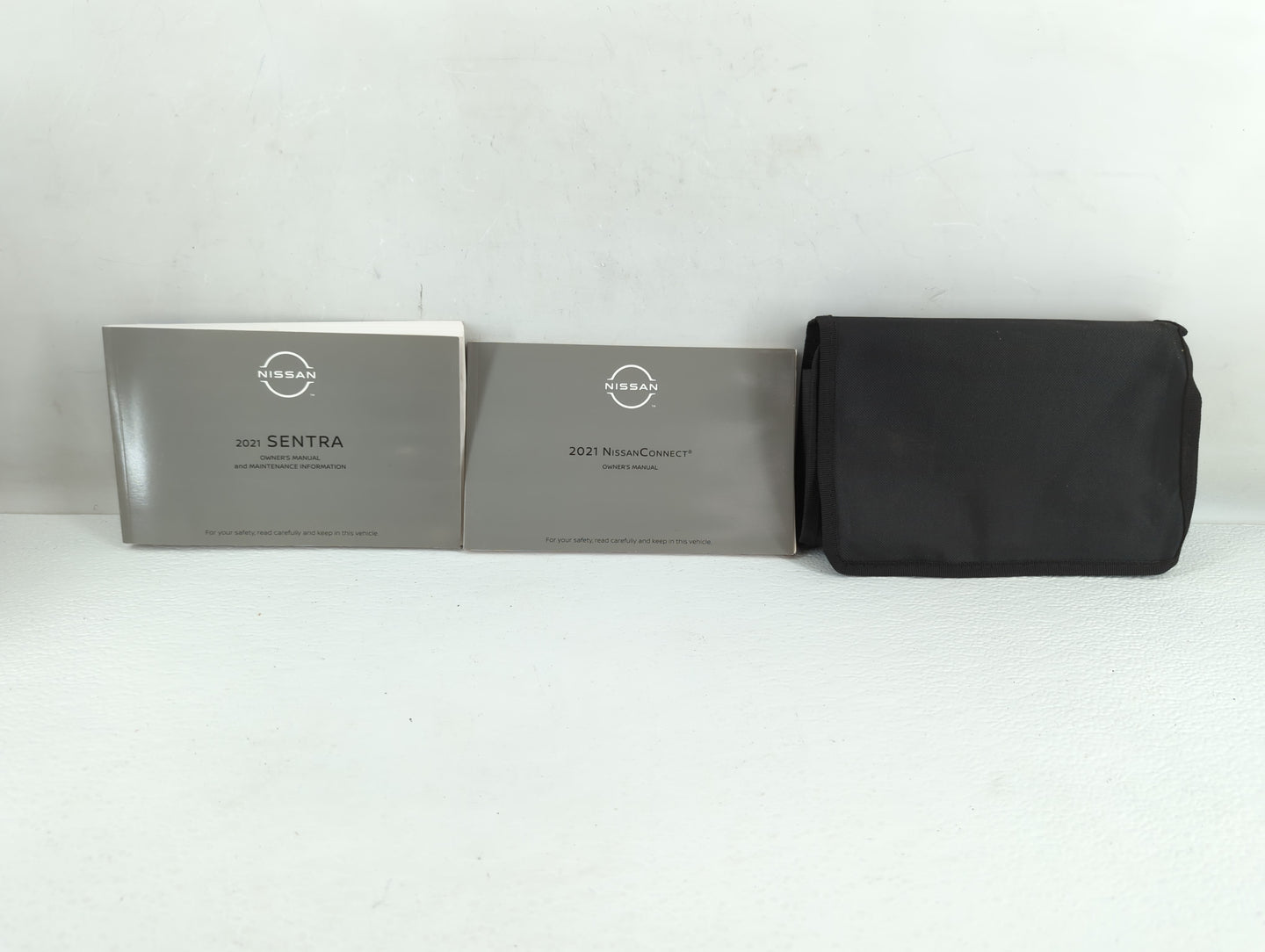 2021 Nissan Sentra Owners Manual Book Guide P/N:OM21EM 0B18U2 OEM Used Auto Parts - Oemusedautoparts1.com