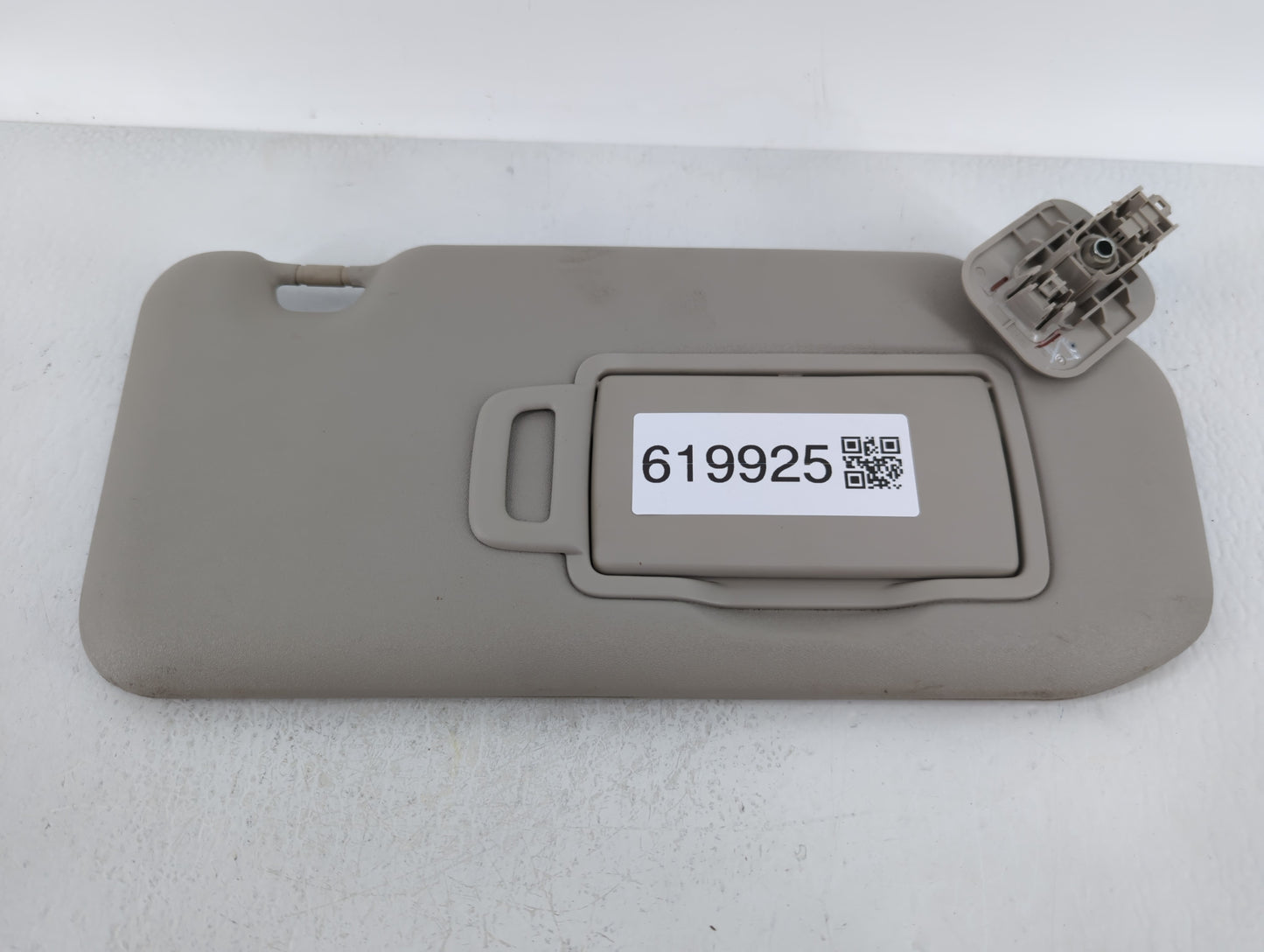 2020-2022 Nissan Sentra Sun Visor Shade Replacement Passenger Right Mirror Fits Fits 2020 2021 2022 OEM Used Auto Parts - Oe