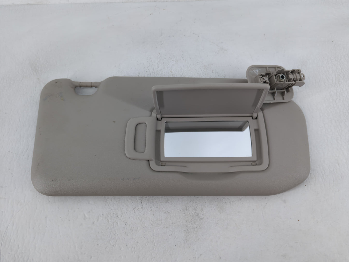 2020-2022 Nissan Sentra Sun Visor Shade Replacement Passenger Right Mirror Fits Fits 2020 2021 2022 OEM Used Auto Parts - Oe