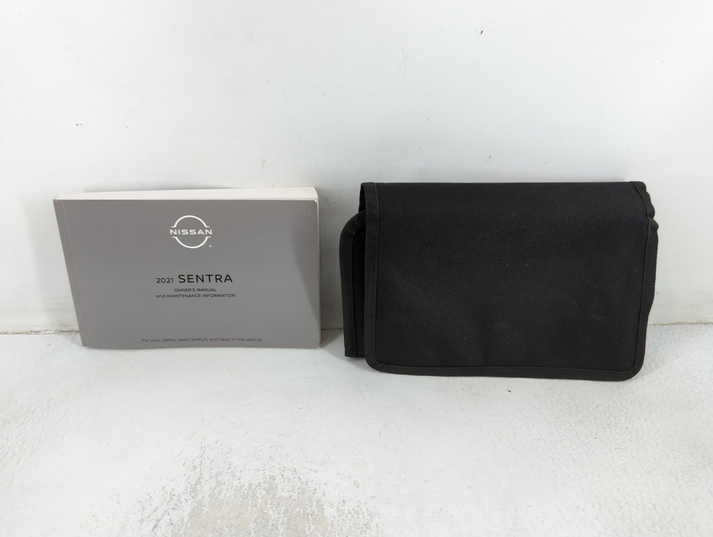 2021 Nissan Sentra Owners Manual Book Guide P/N:OM21EM 0B18U0 OEM Used Auto Parts - Oemusedautoparts1.com