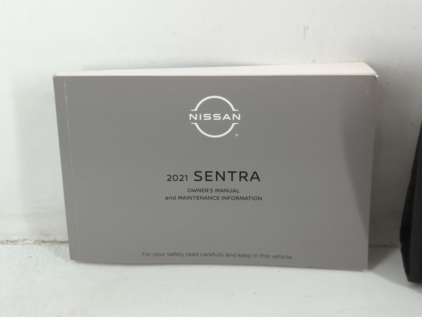 2021 Nissan Sentra Owners Manual Book Guide P/N:OM21EM 0B18U0 OEM Used Auto Parts - Oemusedautoparts1.com