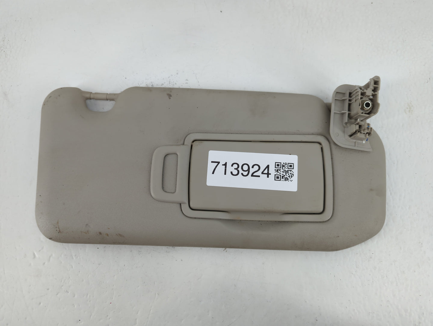2020-2022 Nissan Sentra Sun Visor Shade Replacement Passenger Right Mirror Fits Fits 2020 2021 2022 OEM Used Auto Parts - Oe
