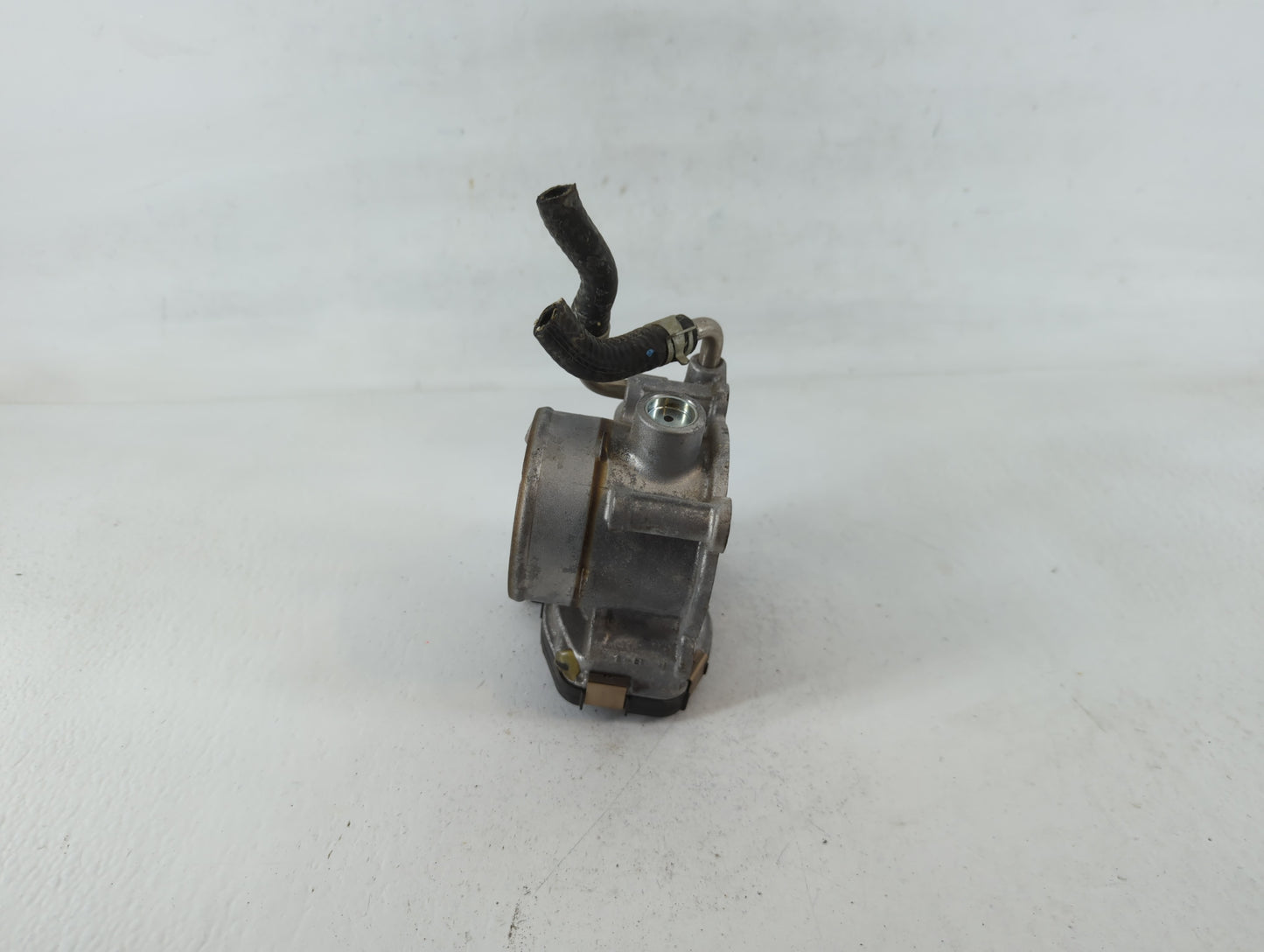 2020-2022 Nissan Sentra Throttle Body P/N:6LA60-01 A Fits Fits 2020 2021 2022 OEM Used Auto Parts - Oemusedautoparts1.com