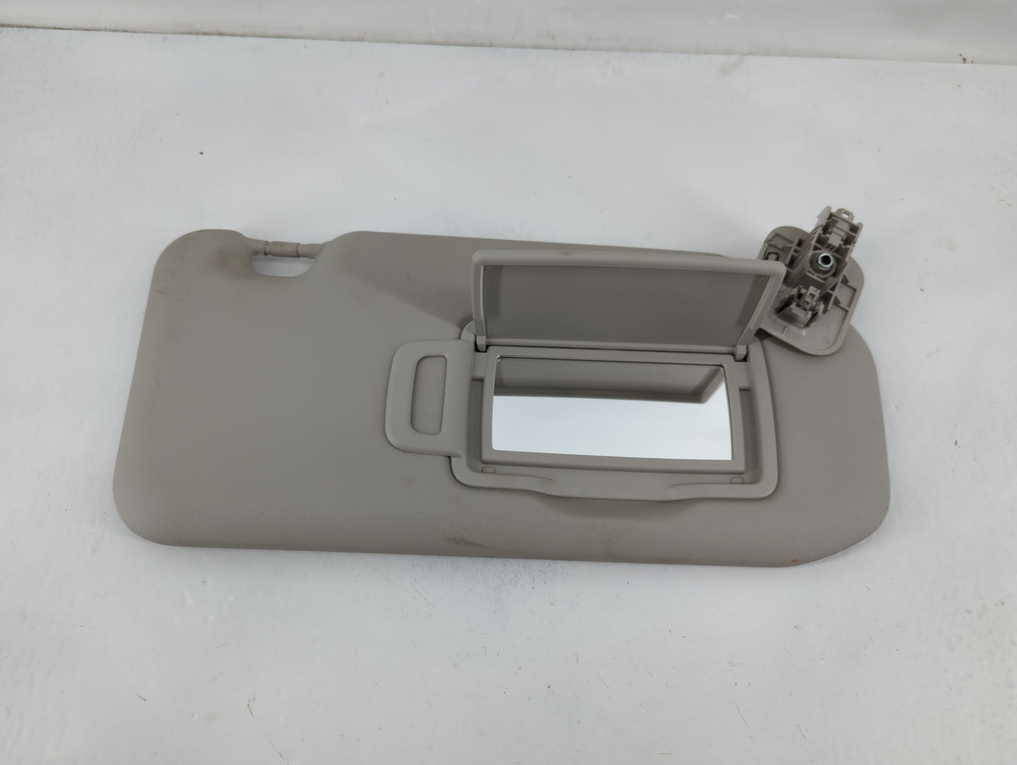 2020-2022 Nissan Sentra Sun Visor Shade Replacement Passenger Right Mirror Fits Fits 2020 2021 2022 OEM Used Auto Parts - Oe