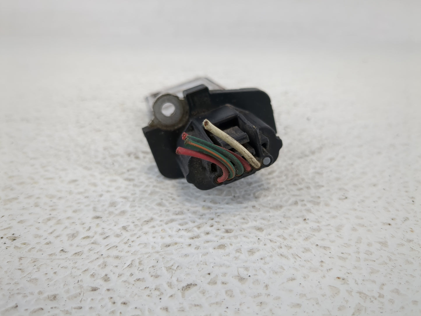 2004-2022 Nissan Titan Mass Air Flow Meter Maf - Oemusedautoparts1.com