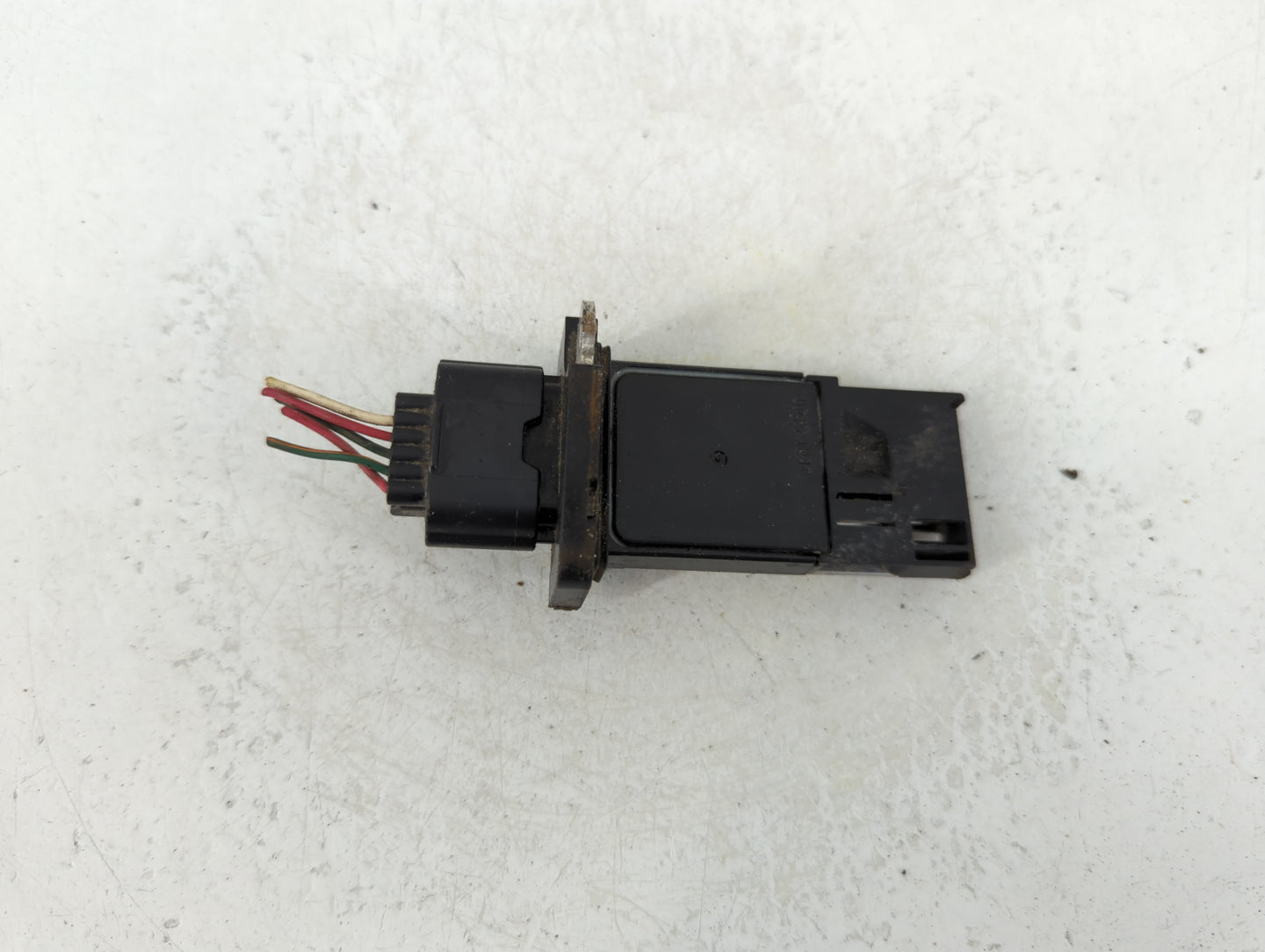 2004-2022 Nissan Titan Mass Air Flow Meter Maf 1155422 - Oemusedautoparts1.com