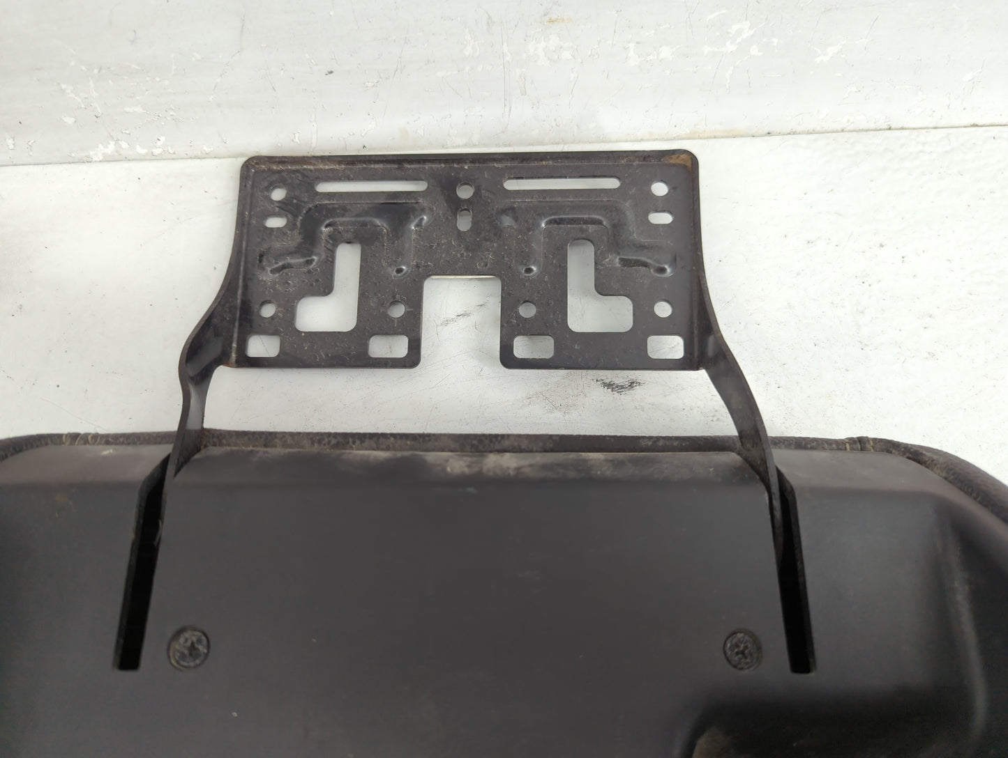 2021 Nissan Titan Center Console Armrest Cover Lid P/N:969209FV1C Fits OEM Used Auto Parts - Oemusedautoparts1.com