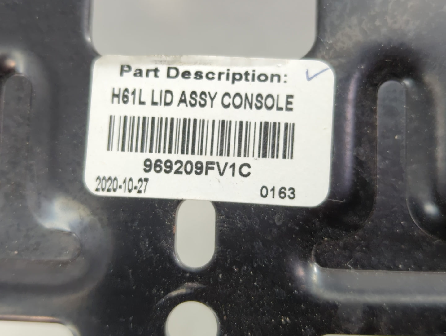 2021 Nissan Titan Center Console Armrest Cover Lid P/N:969209FV1C Fits OEM Used Auto Parts - Oemusedautoparts1.com