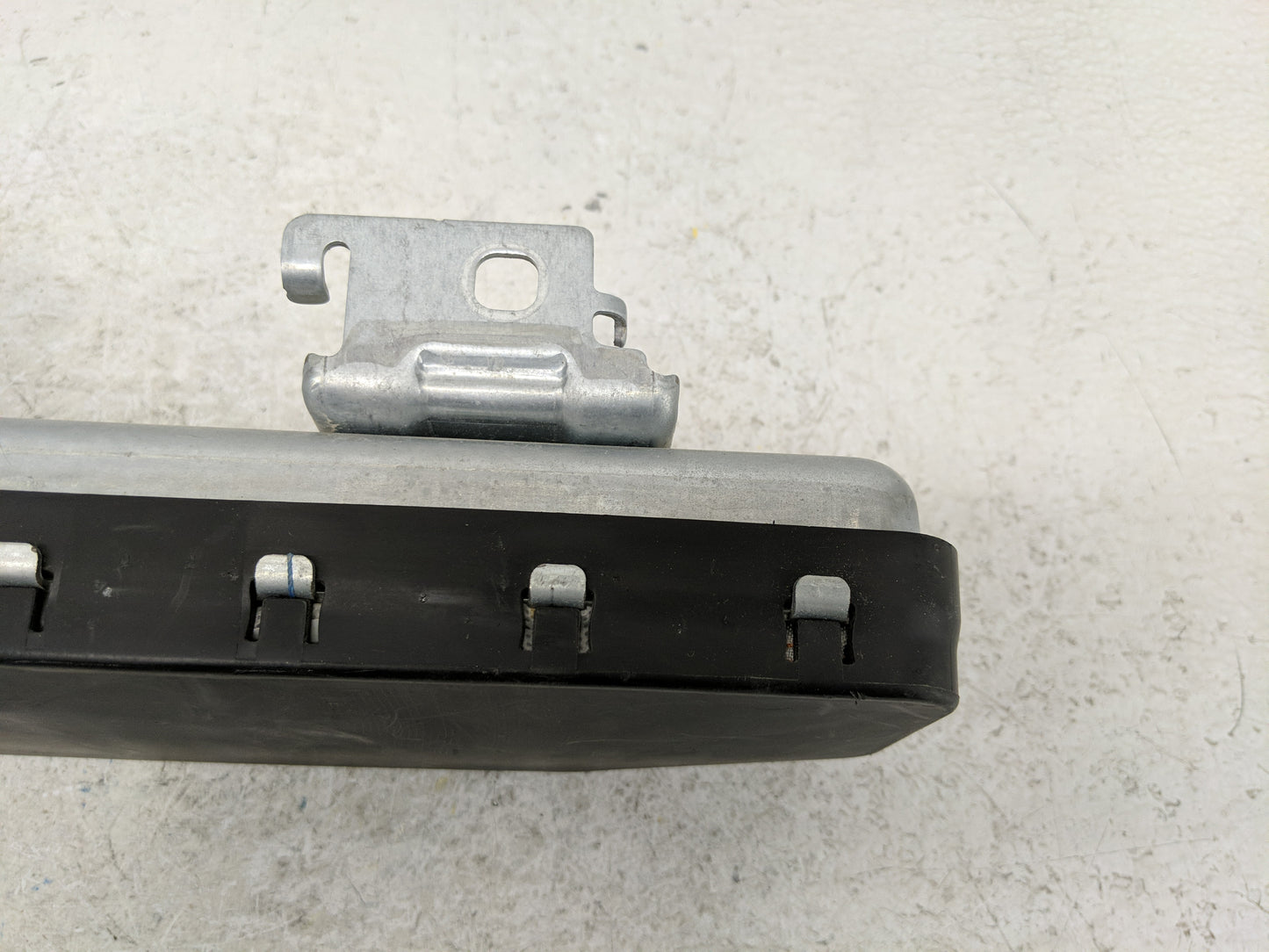 2022-2022 Nissan Titan Passenger Curtain Air Bag Oem - Oemusedautoparts1.com