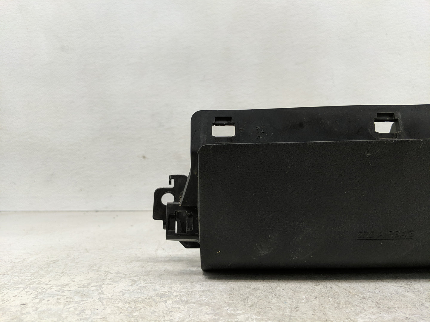 2022 Nissan Titan Air Bag Driver Left Steering Wheel Mounted Fits OEM Used Auto Parts - Oemusedautoparts1.com