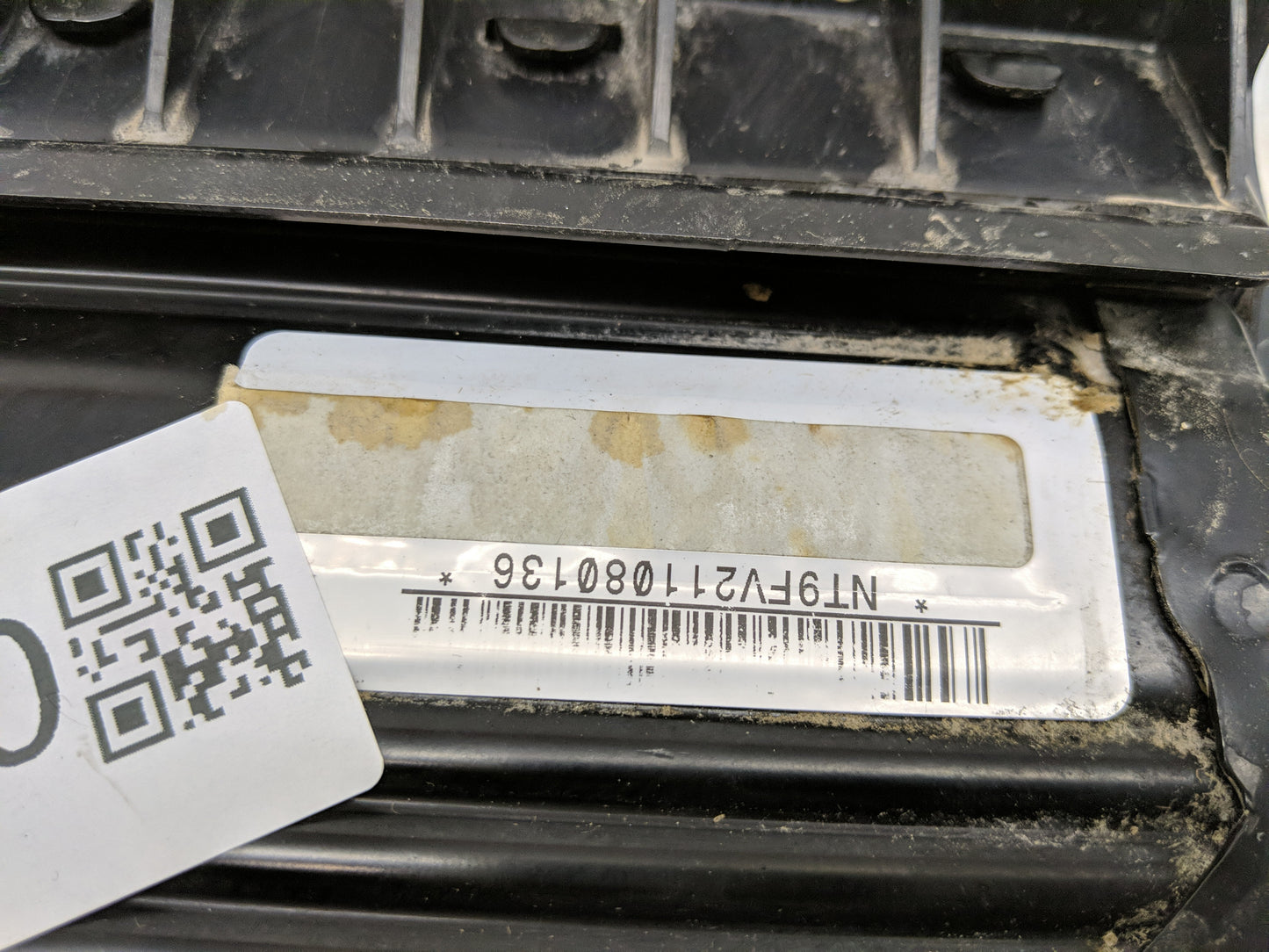 2022 Nissan Titan Air Bag Driver Left Steering Wheel Mounted Fits OEM Used Auto Parts - Oemusedautoparts1.com