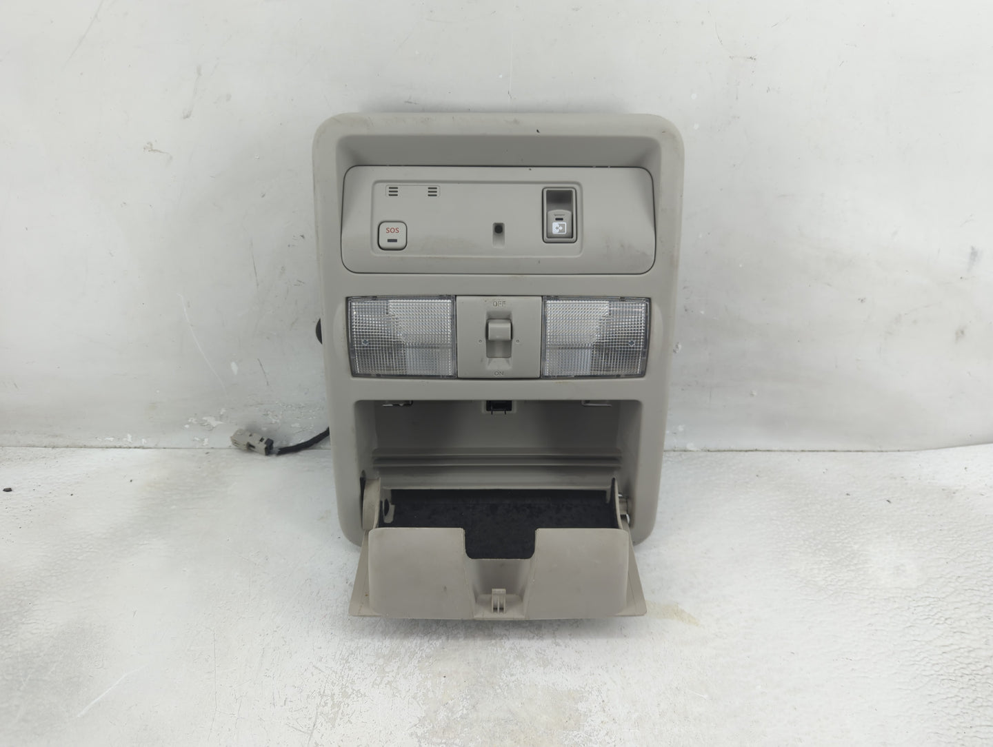 2021 Nissan Titan Overhead Roof Console - Oemusedautoparts1.com
