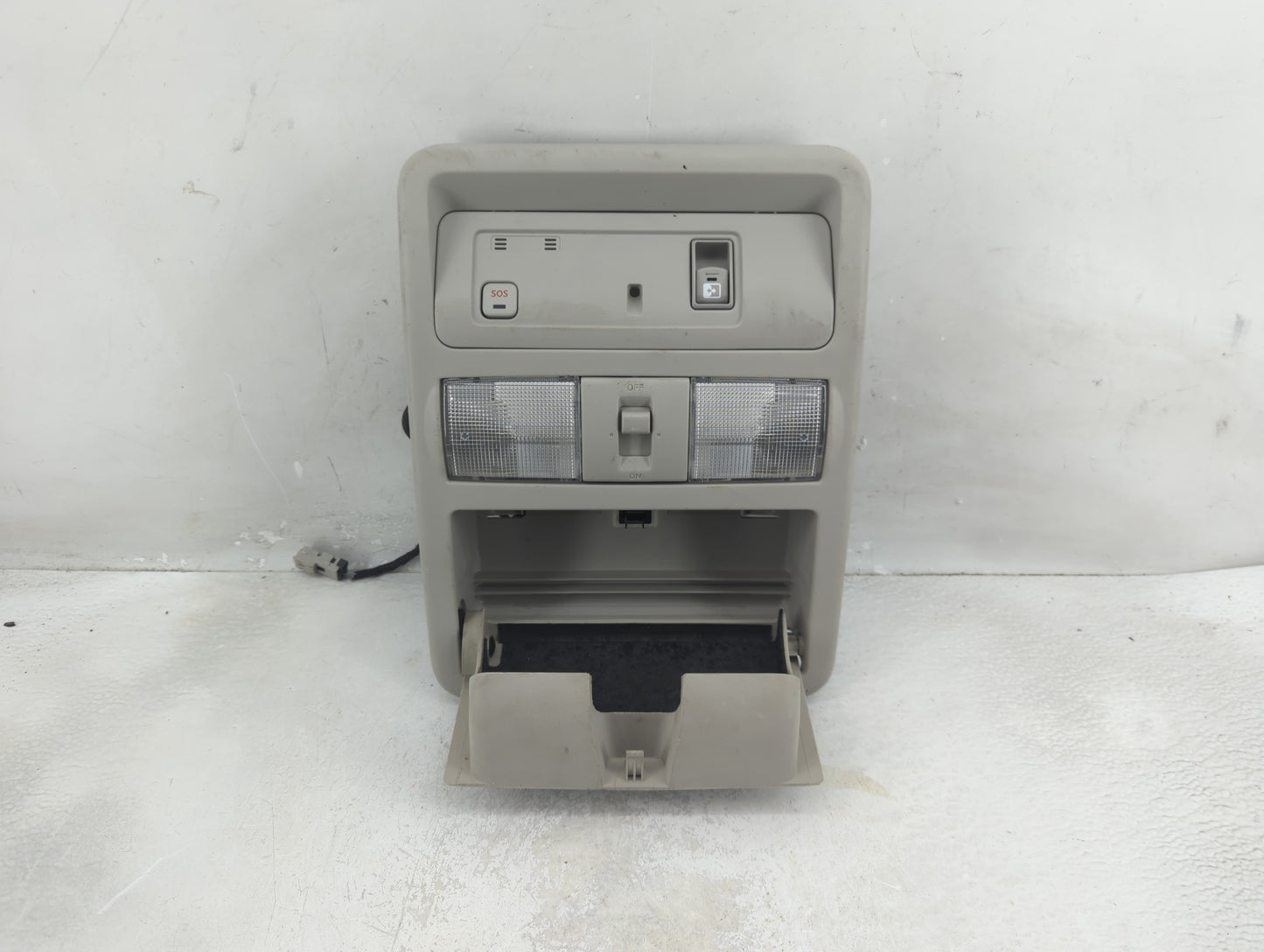 2021 Nissan Titan Overhead Roof Console - Oemusedautoparts1.com