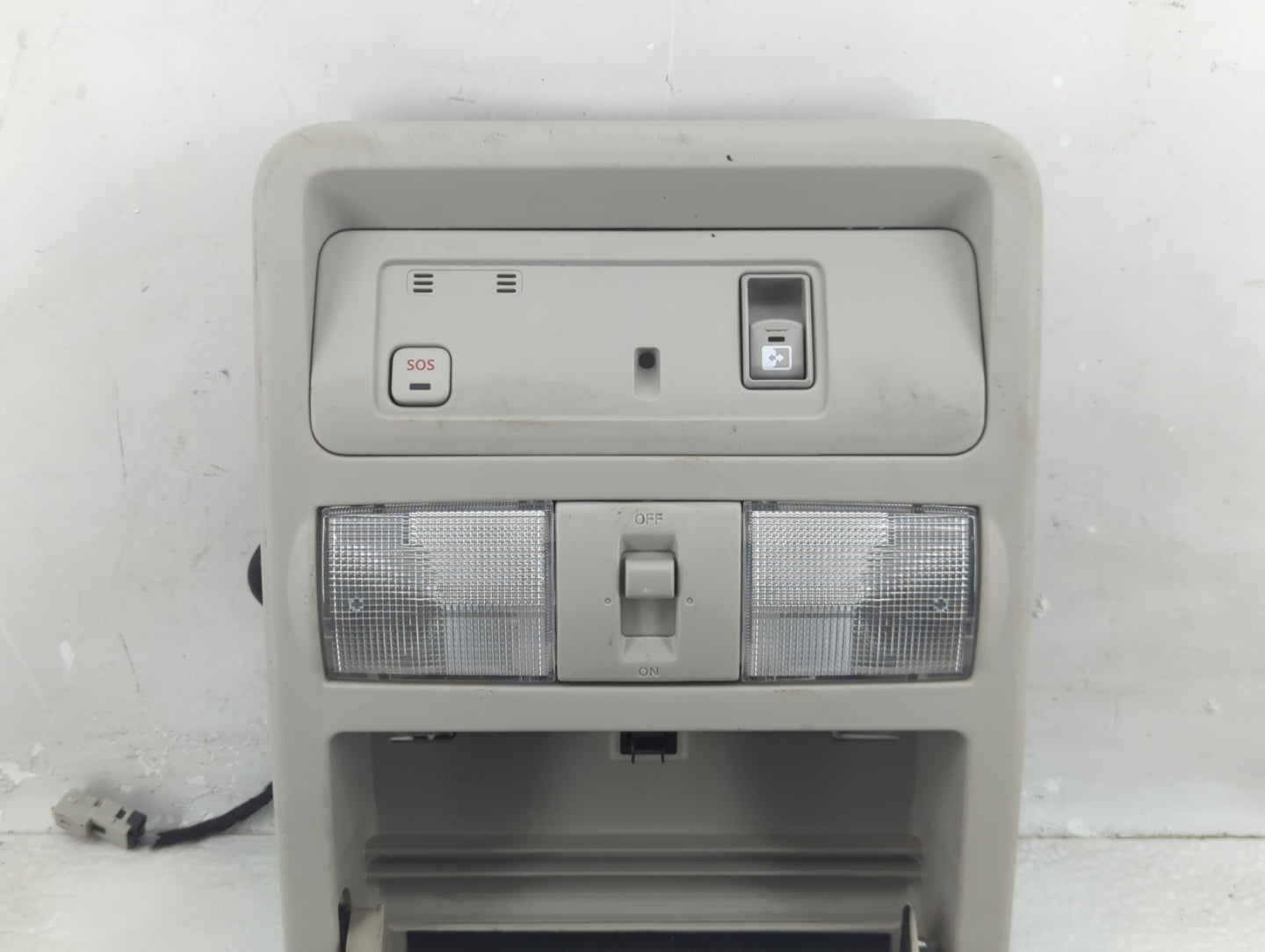 2021 Nissan Titan Overhead Roof Console - Oemusedautoparts1.com