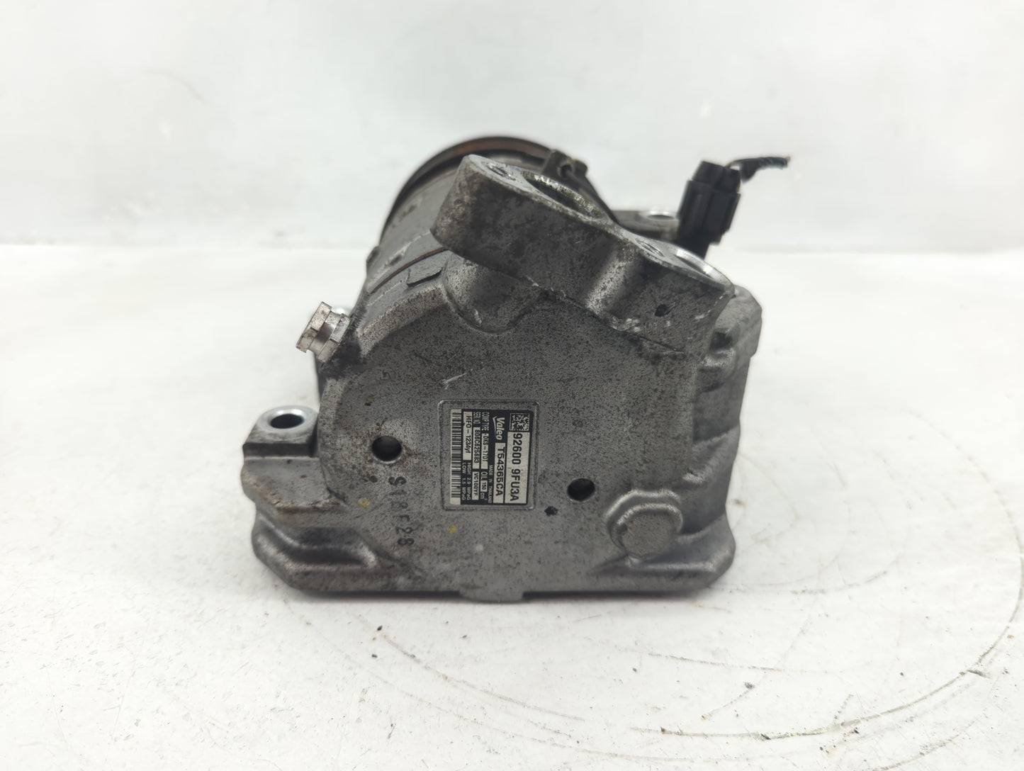 2019-2021 Nissan Titan Air Conditioning A/c Ac Compressor Oem - Oemusedautoparts1.com