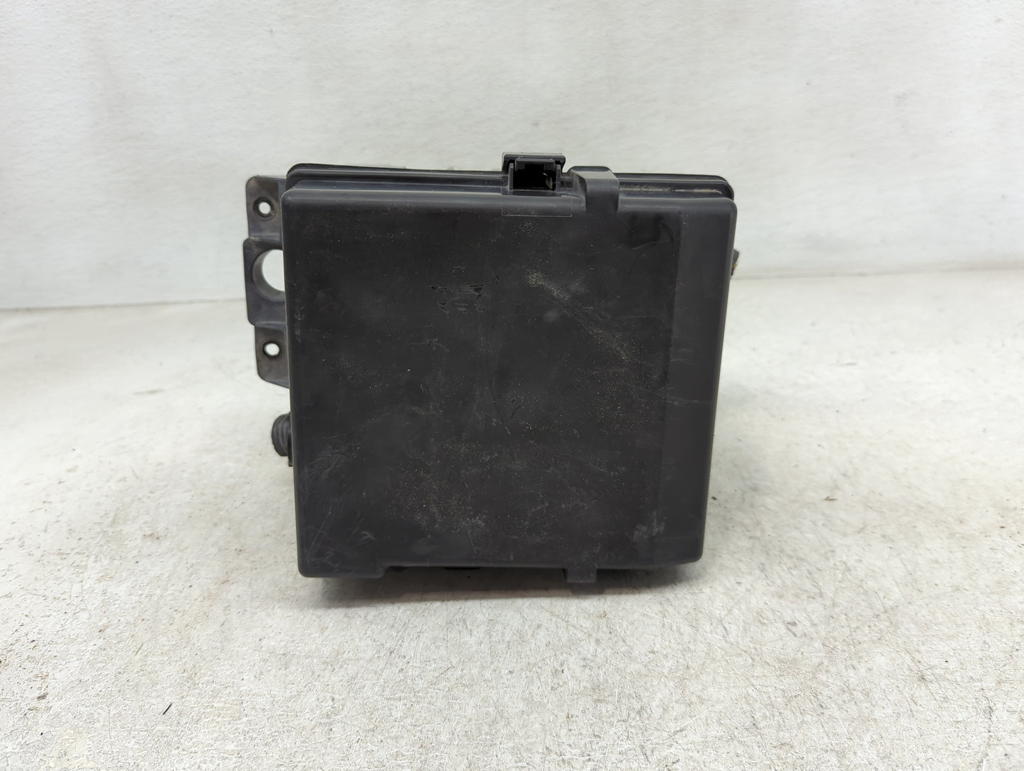 2016-2022 Nissan Titan Fusebox Fuse Box Panel Relay Module Fits Fits 2016 2017 2018 2019 2020 2021 2022 OEM Used Auto Parts 
