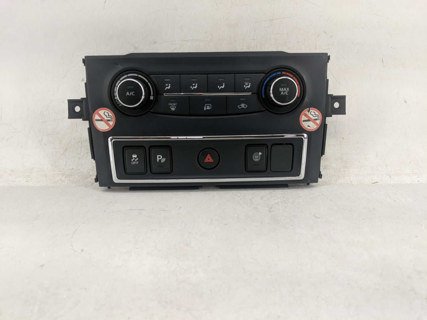 2019-2021 Nissan Titan Climate Control Module Temperature AC/Heater Replacement P/N:275109FV2A 275109FV2A--B Fits OEM Used A