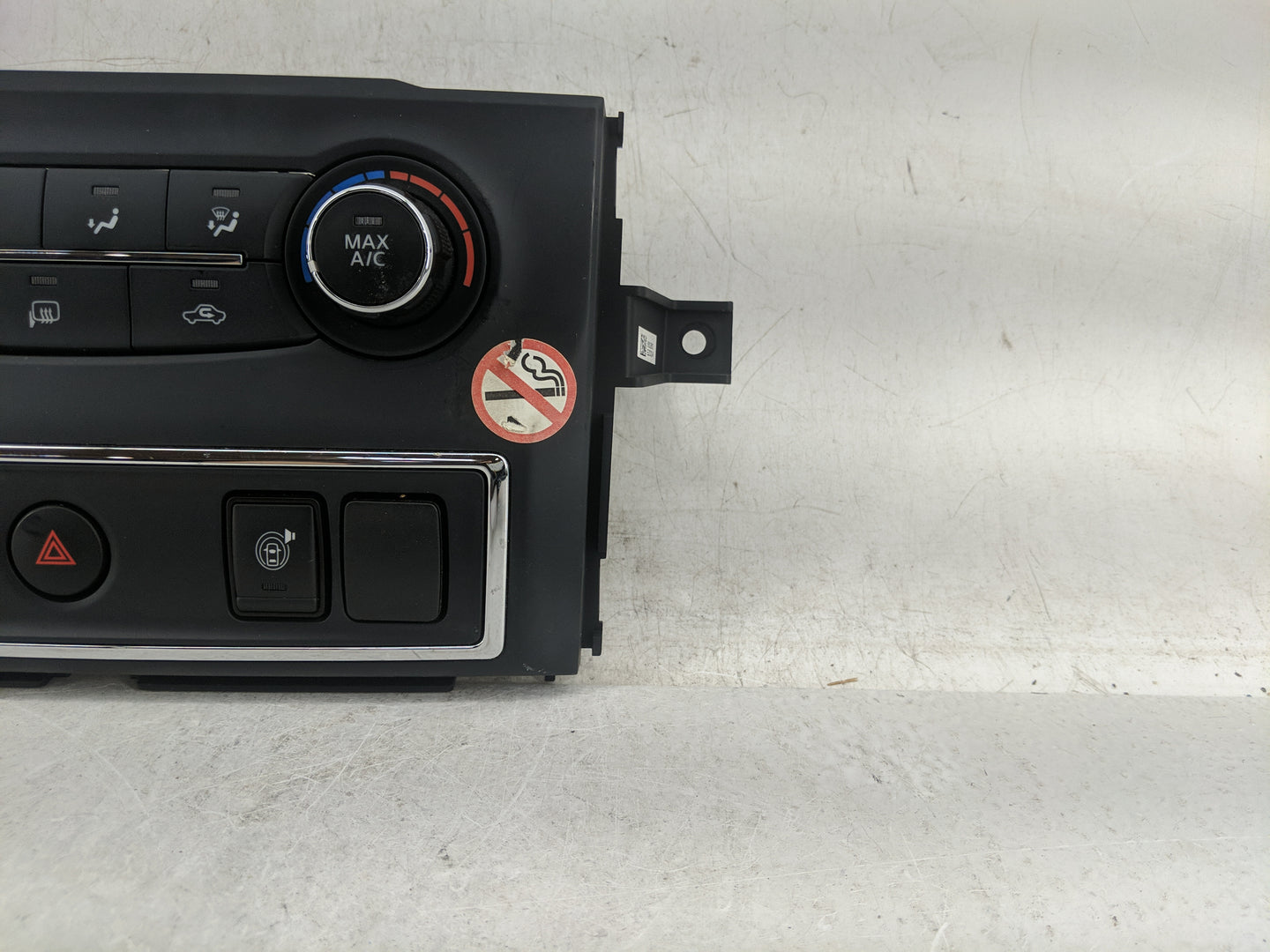 2019-2021 Nissan Titan Climate Control Module Temperature AC/Heater Replacement P/N:275109FV2A 275109FV2A--B Fits OEM Used A