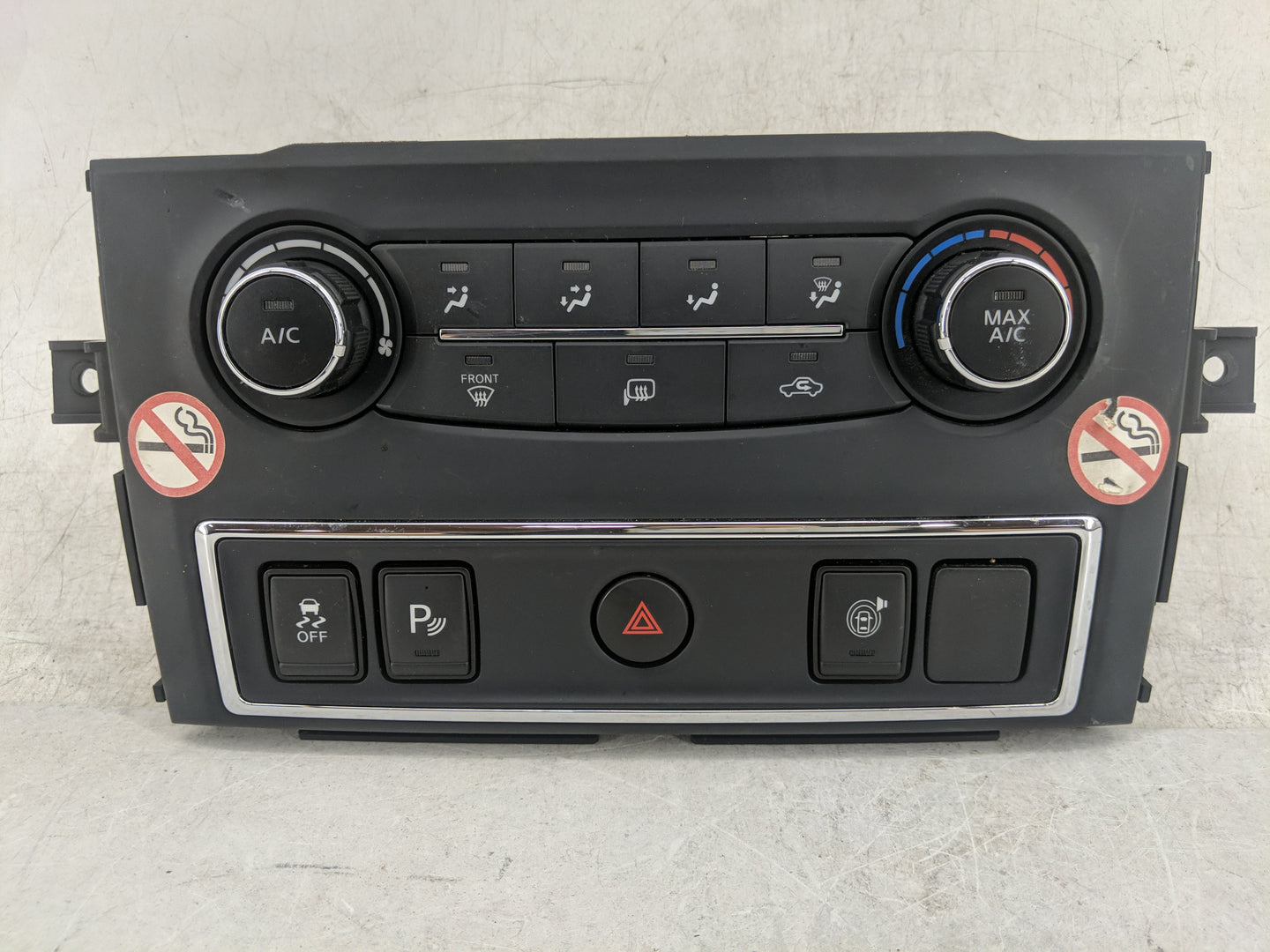2019-2021 Nissan Titan Climate Control Module Temperature AC/Heater Replacement P/N:275109FV2A 275109FV2A--B Fits OEM Used A