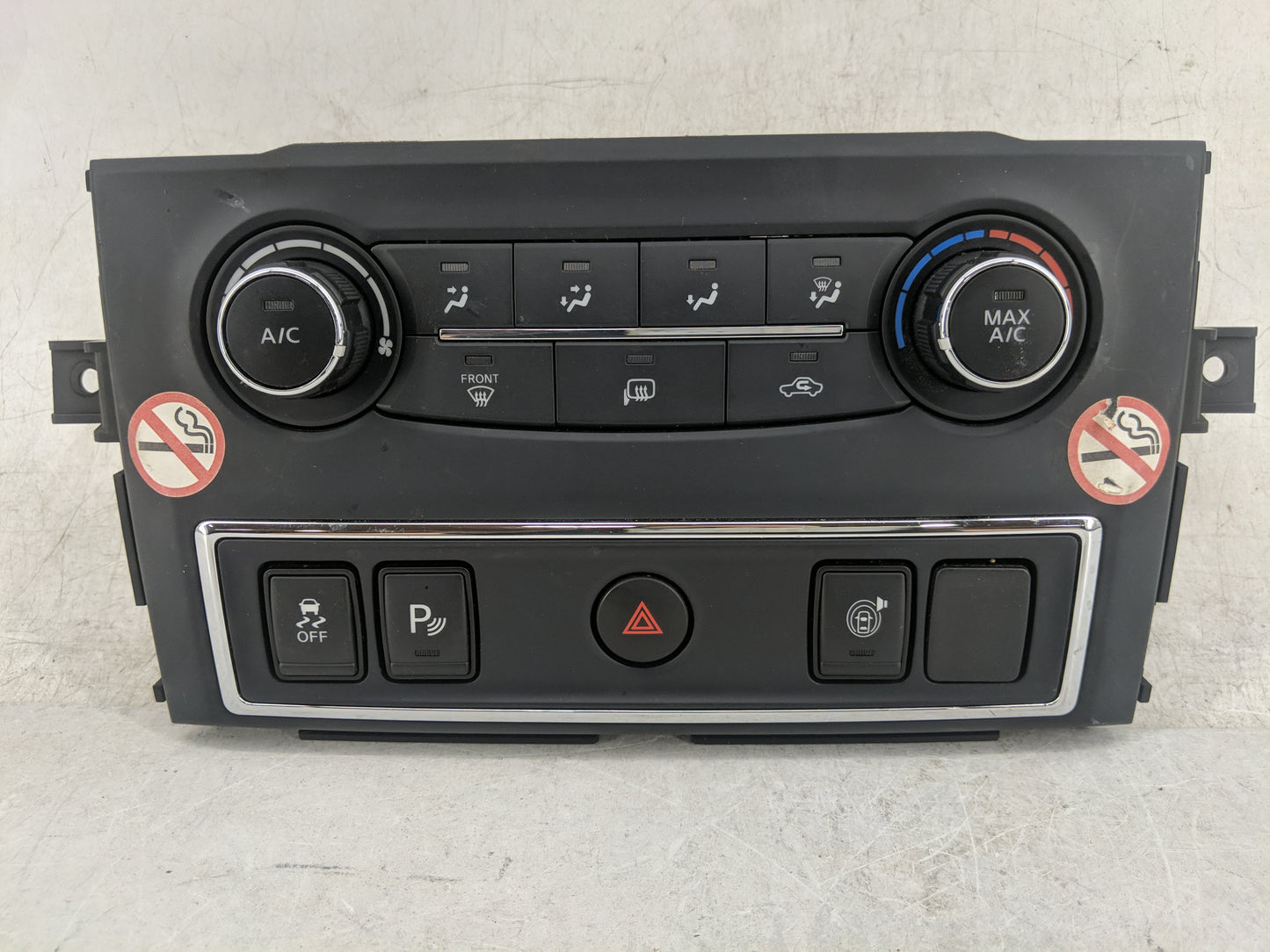 2019-2021 Nissan Titan Climate Control Module Temperature AC/Heater Replacement P/N:275109FV2A 275109FV2A--B Fits OEM Used A