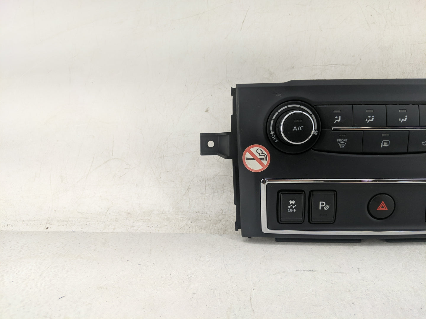 2019-2021 Nissan Titan Climate Control Module Temperature AC/Heater Replacement P/N:275109FV2A 275109FV2A--B Fits OEM Used A