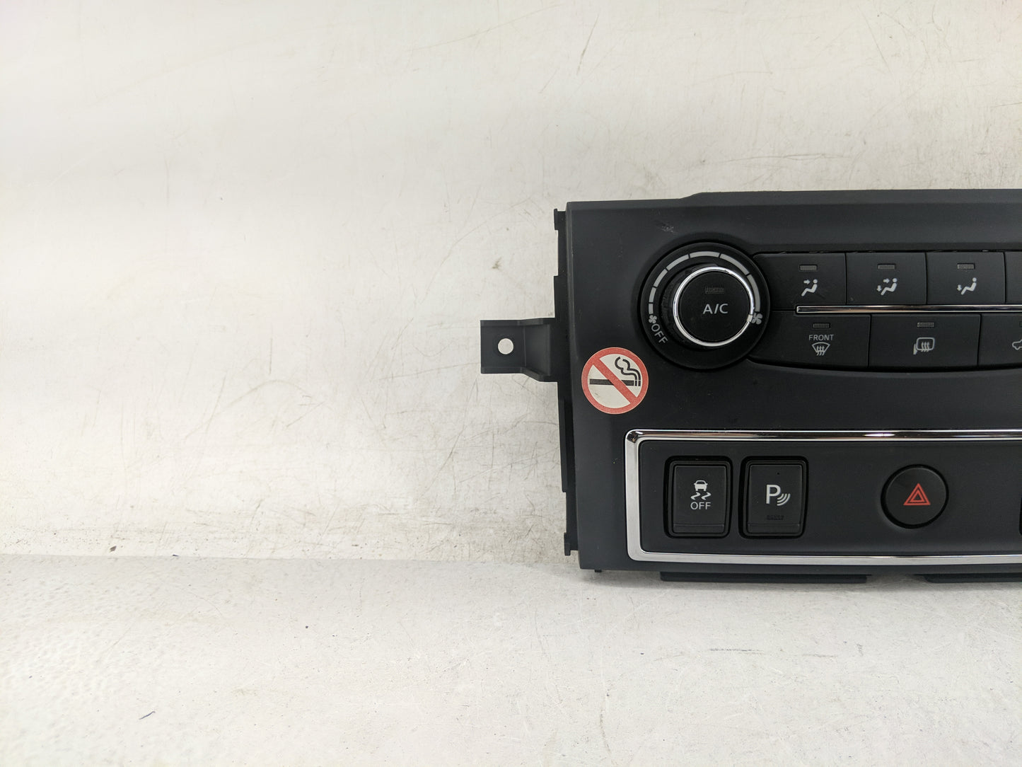 2019-2021 Nissan Titan Climate Control Module Temperature AC/Heater Replacement P/N:275109FV2A 275109FV2A--B Fits OEM Used A