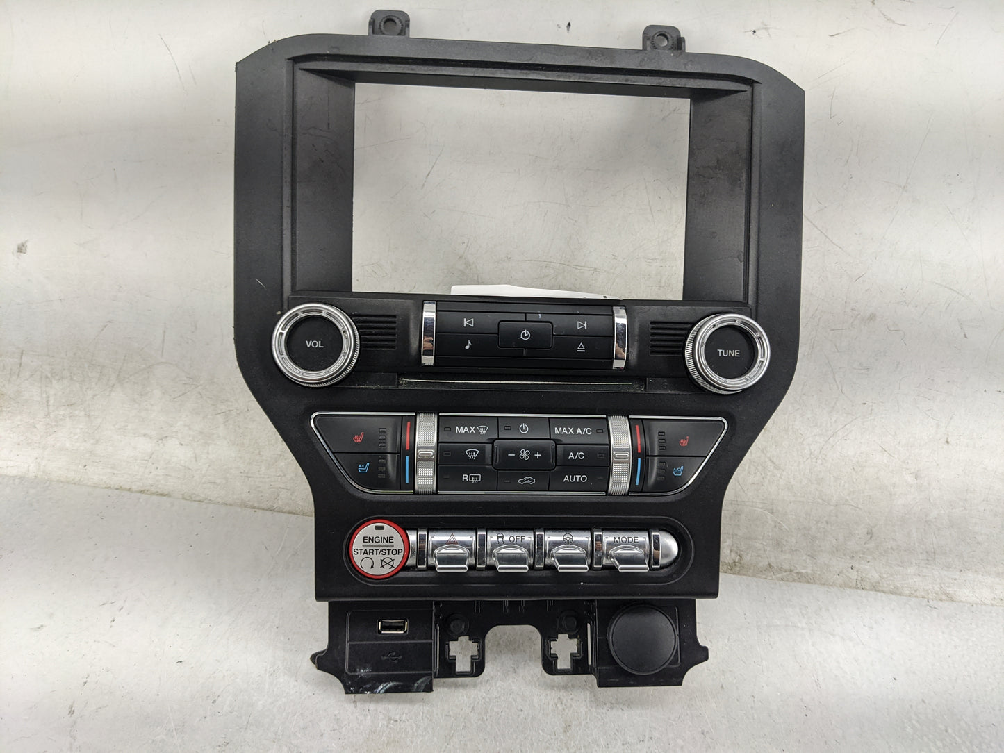 2019-2021 Nissan Titan Climate Control Module Temperature AC/Heater Replacement P/N:FR3T-18E245-GC 17002740-10 Fits OEM Used