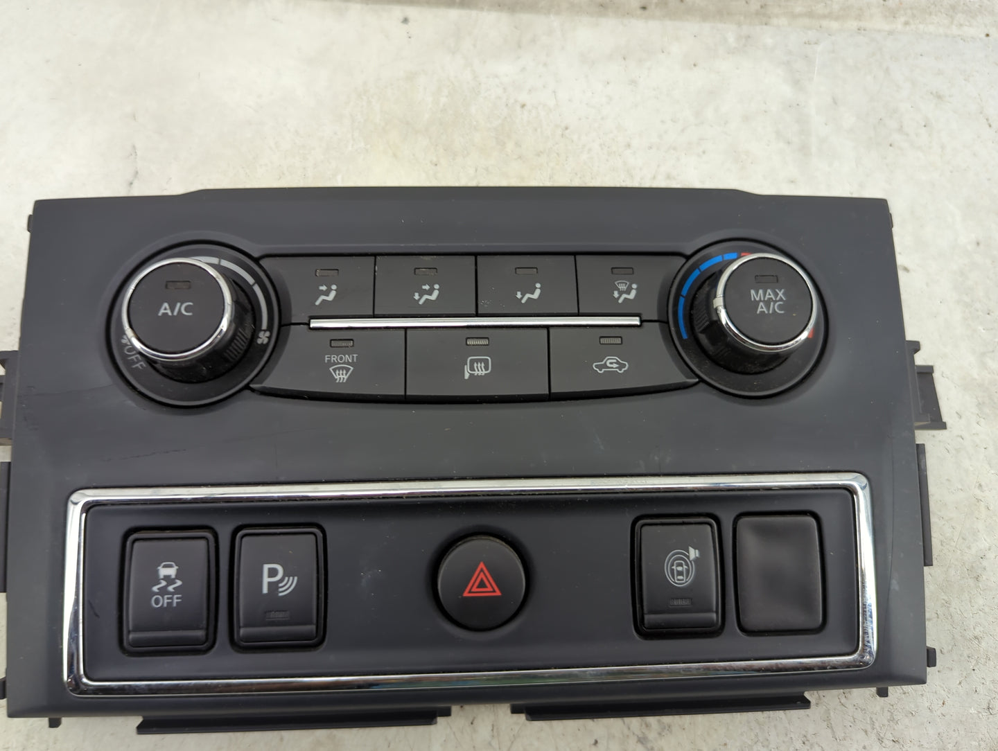 2019-2021 Nissan Titan Climate Control Module Temperature AC/Heater Replacement P/N:275109FV2A 275109FV2A--B Fits OEM Used A