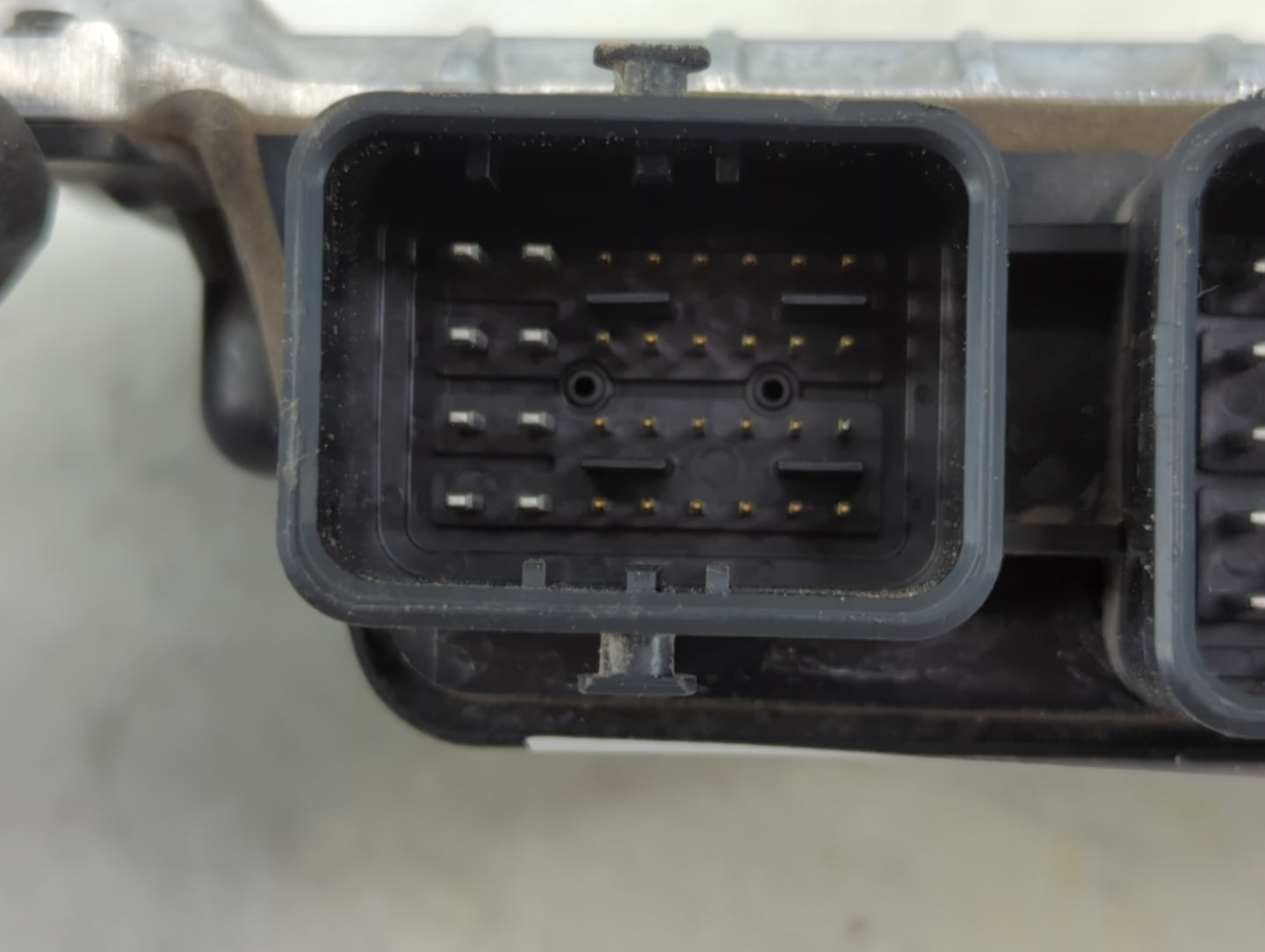 2020-2022 Nissan Versa PCM Engine Control Computer ECU ECM PCU OEM P/N:NEC983-050 Fits Fits 2020 2021 2022 OEM Used Auto Par