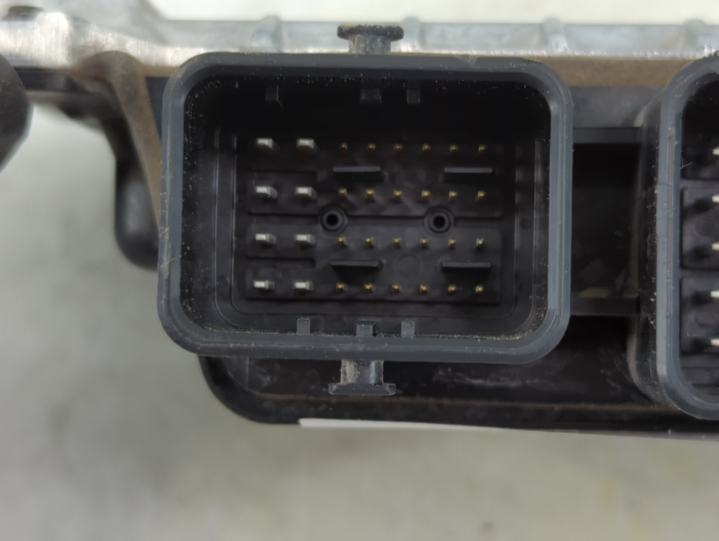 2020-2022 Nissan Versa PCM Engine Control Computer ECU ECM PCU OEM P/N:NEC983-050 Fits Fits 2020 2021 2022 OEM Used Auto Par