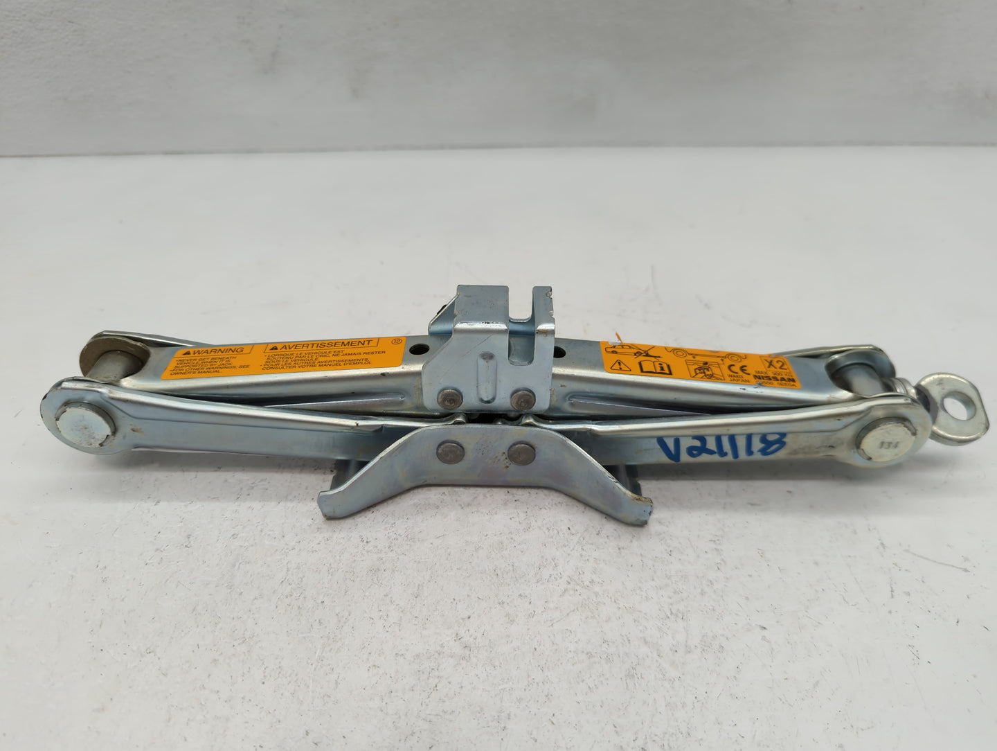 2021 Nissan Versa Spare Scissor Car Jack - Oemusedautoparts1.com