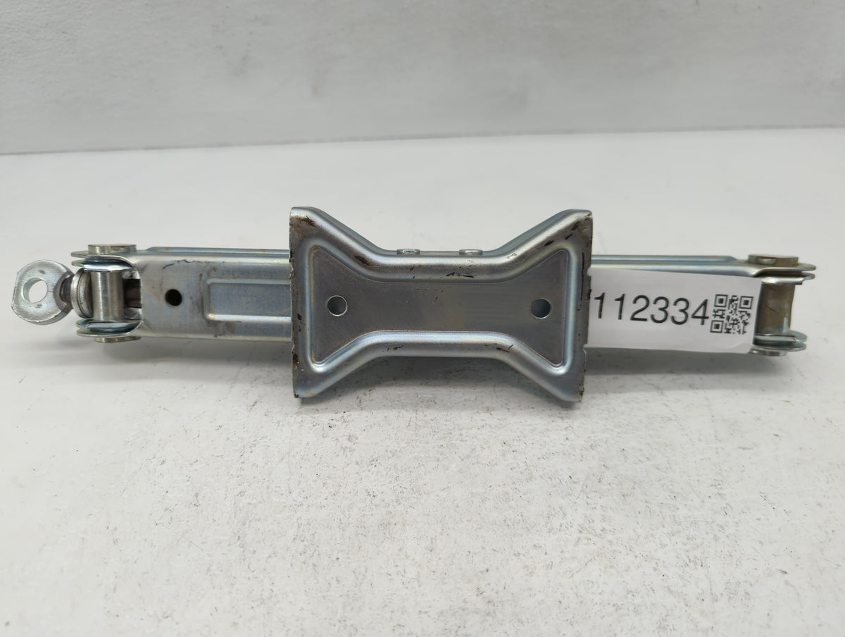 2021 Nissan Versa Spare Scissor Car Jack - Oemusedautoparts1.com