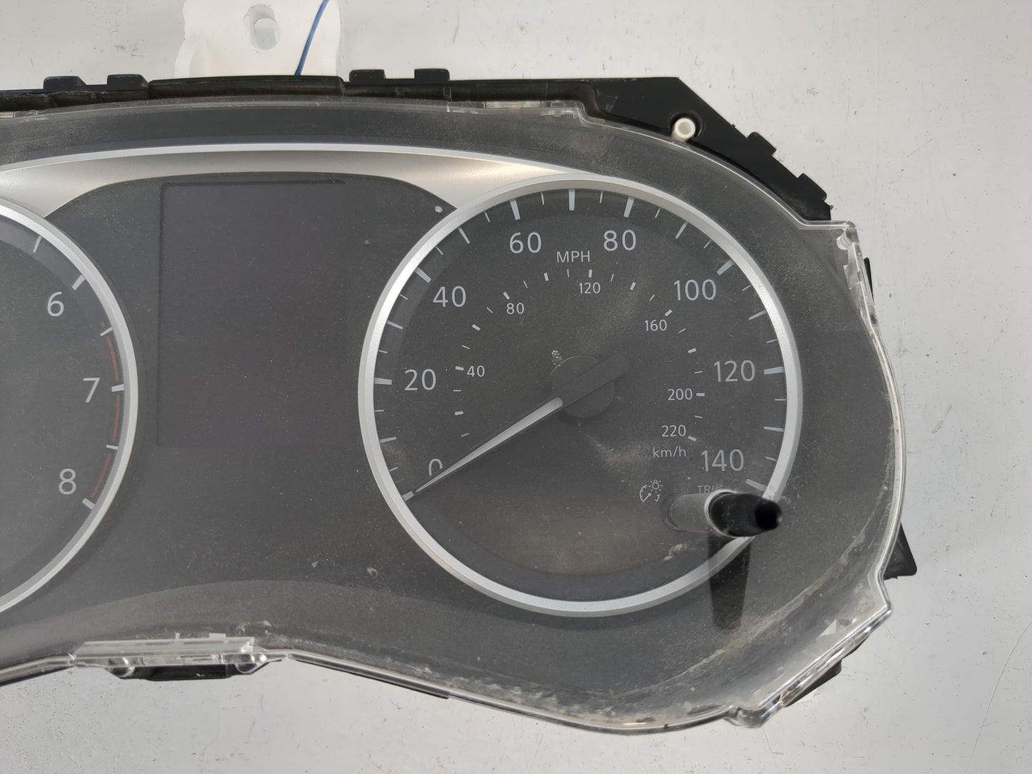 2020-2022 Nissan Versa Instrument Cluster Speedometer Gauges P/N:248105EE2A Fits Fits 2020 2021 2022 OEM Used Auto Parts - O