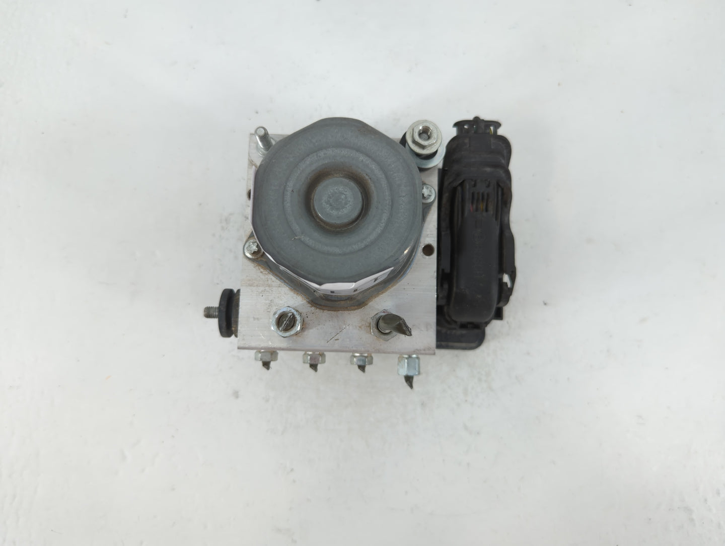 2020-2022 Nissan Versa ABS Pump Control Module Replacement P/N:47660 5ES0B Fits Fits 2020 2021 2022 OEM Used Auto Parts - Oe