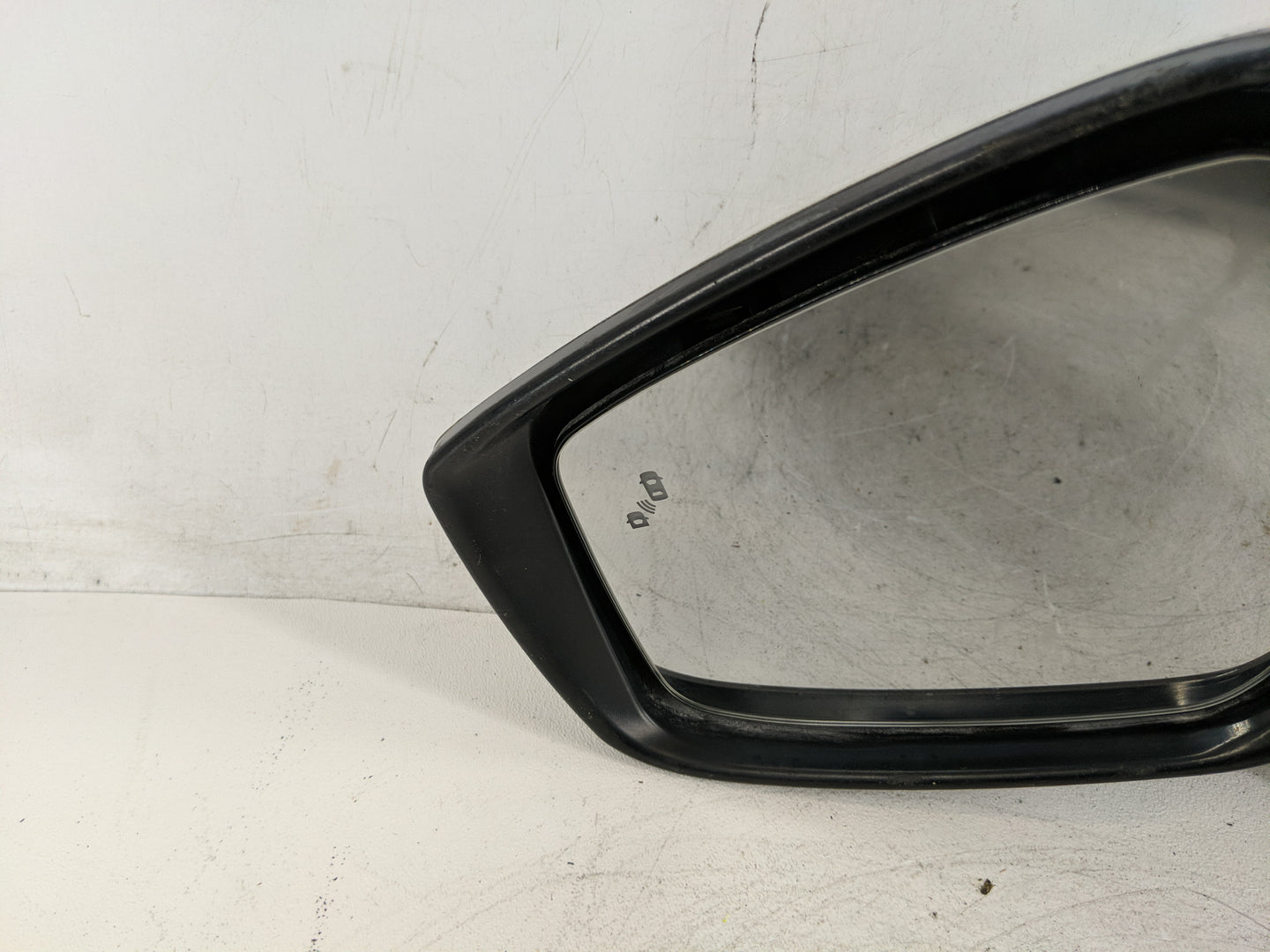 2020-2022 Nissan Versa Driver Side View Mirror - Left Door Mirror OEM Used - Oemusedautoparts1.com