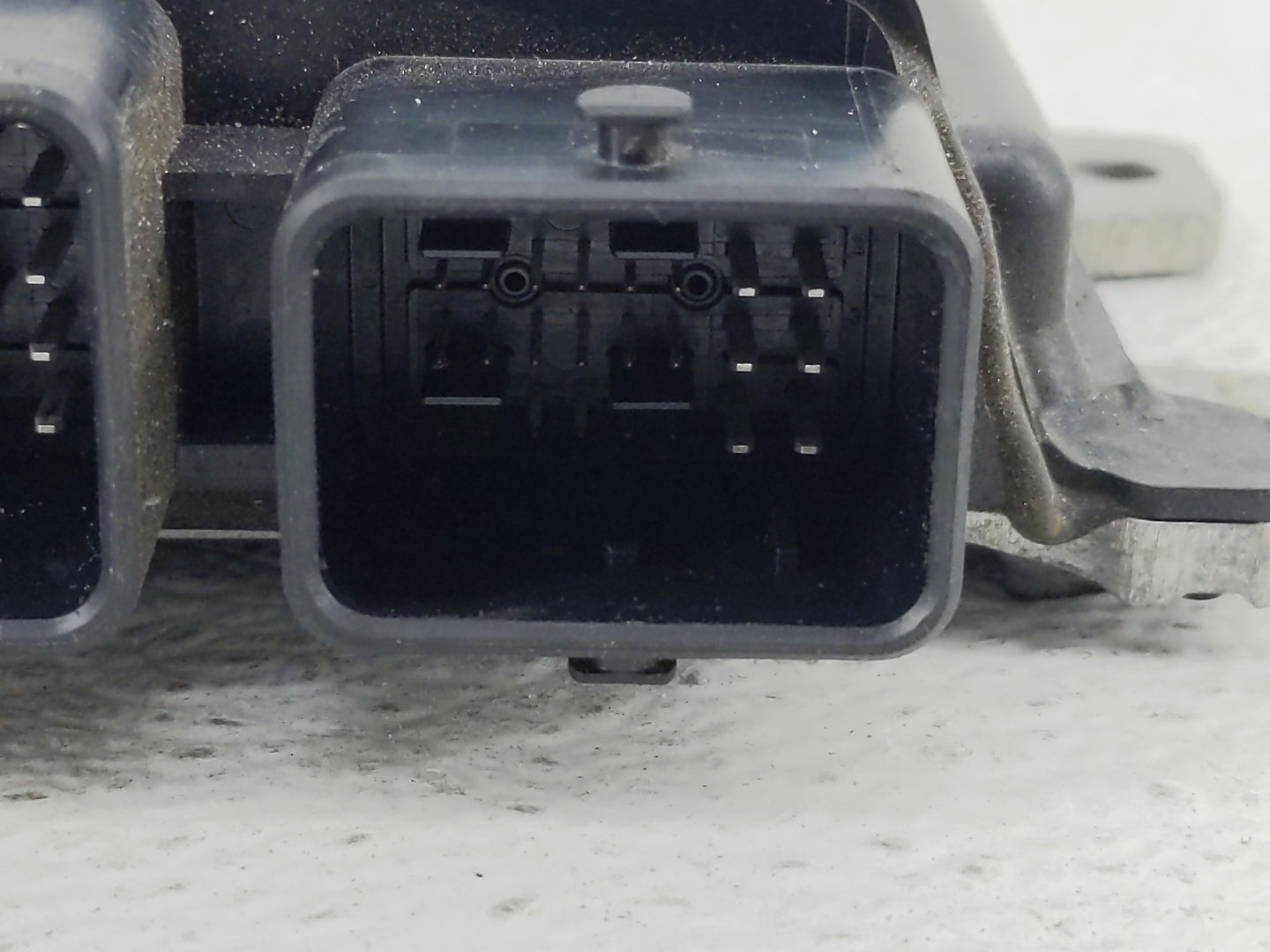 2020-2022 Nissan Versa PCM Engine Control Computer ECU ECM PCU OEM P/N:NEC983-050 Fits Fits 2020 2021 2022 OEM Used Auto Par