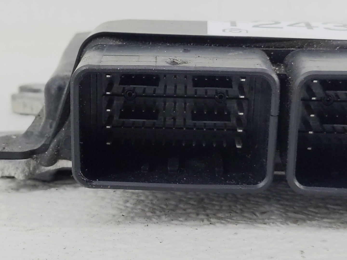 2020-2022 Nissan Versa PCM Engine Control Computer ECU ECM PCU OEM P/N:NEC983-050 Fits Fits 2020 2021 2022 OEM Used Auto Par