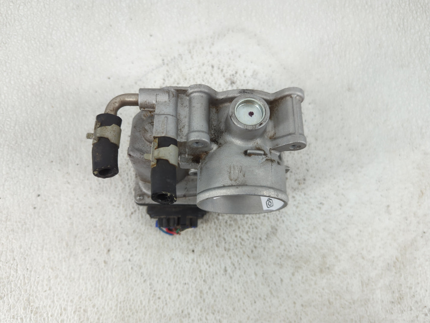 2020-2022 Nissan Versa Throttle Body Fits Fits 2018 2019 2020 2021 2022 OEM Used Auto Parts - Oemusedautoparts1.com