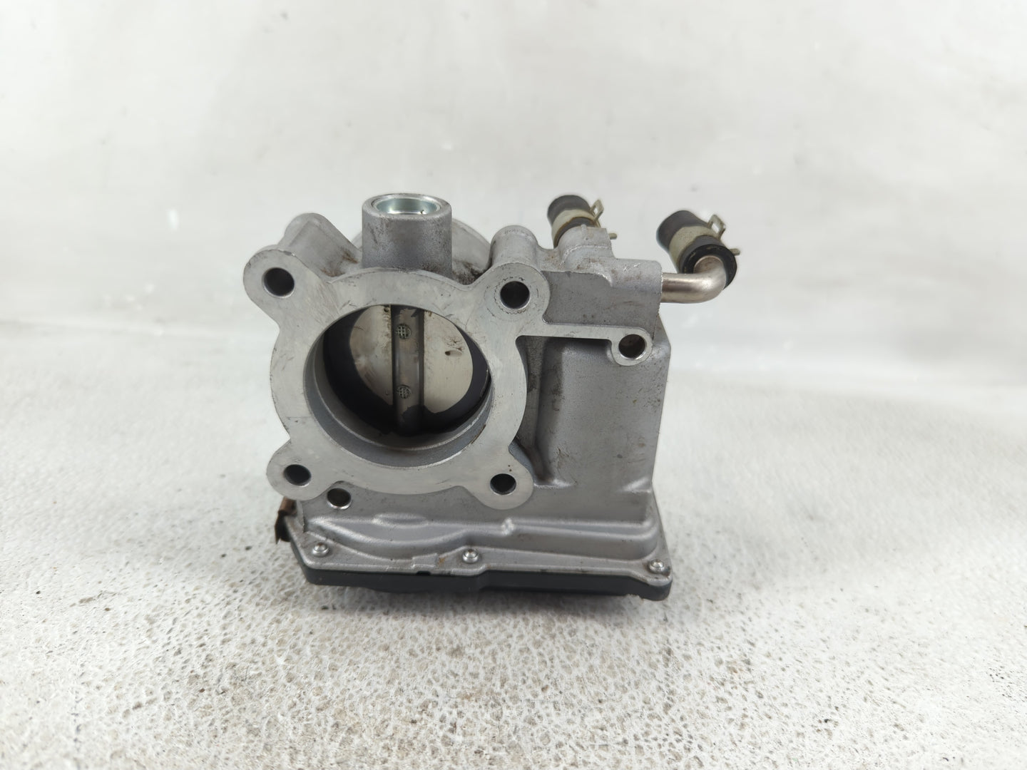 2020-2022 Nissan Versa Throttle Body Fits Fits 2018 2019 2020 2021 2022 OEM Used Auto Parts - Oemusedautoparts1.com